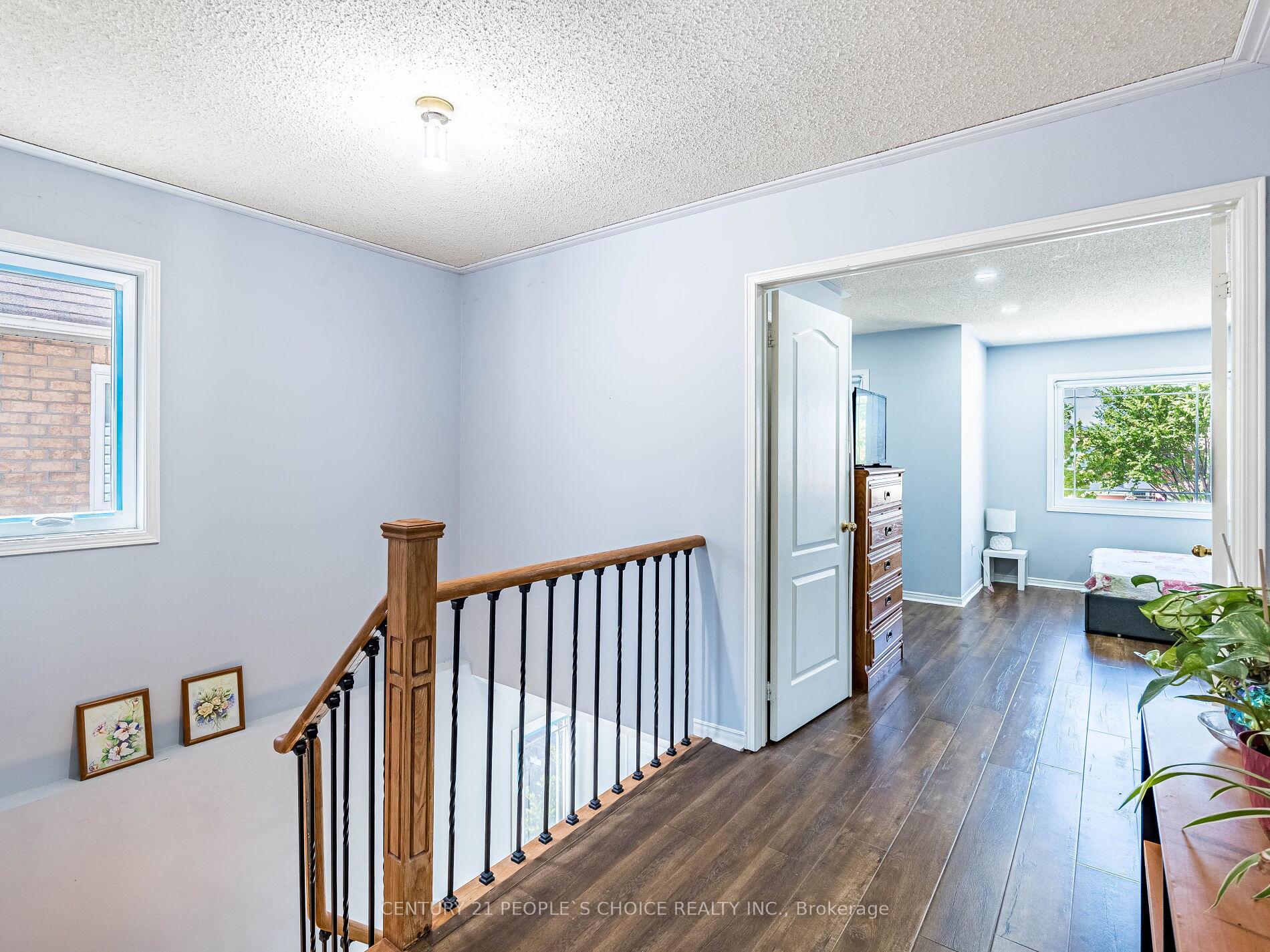 Photo 20 of 175 Fernforest Drive, Brampton, Sandringham-Wellington — HOMEH