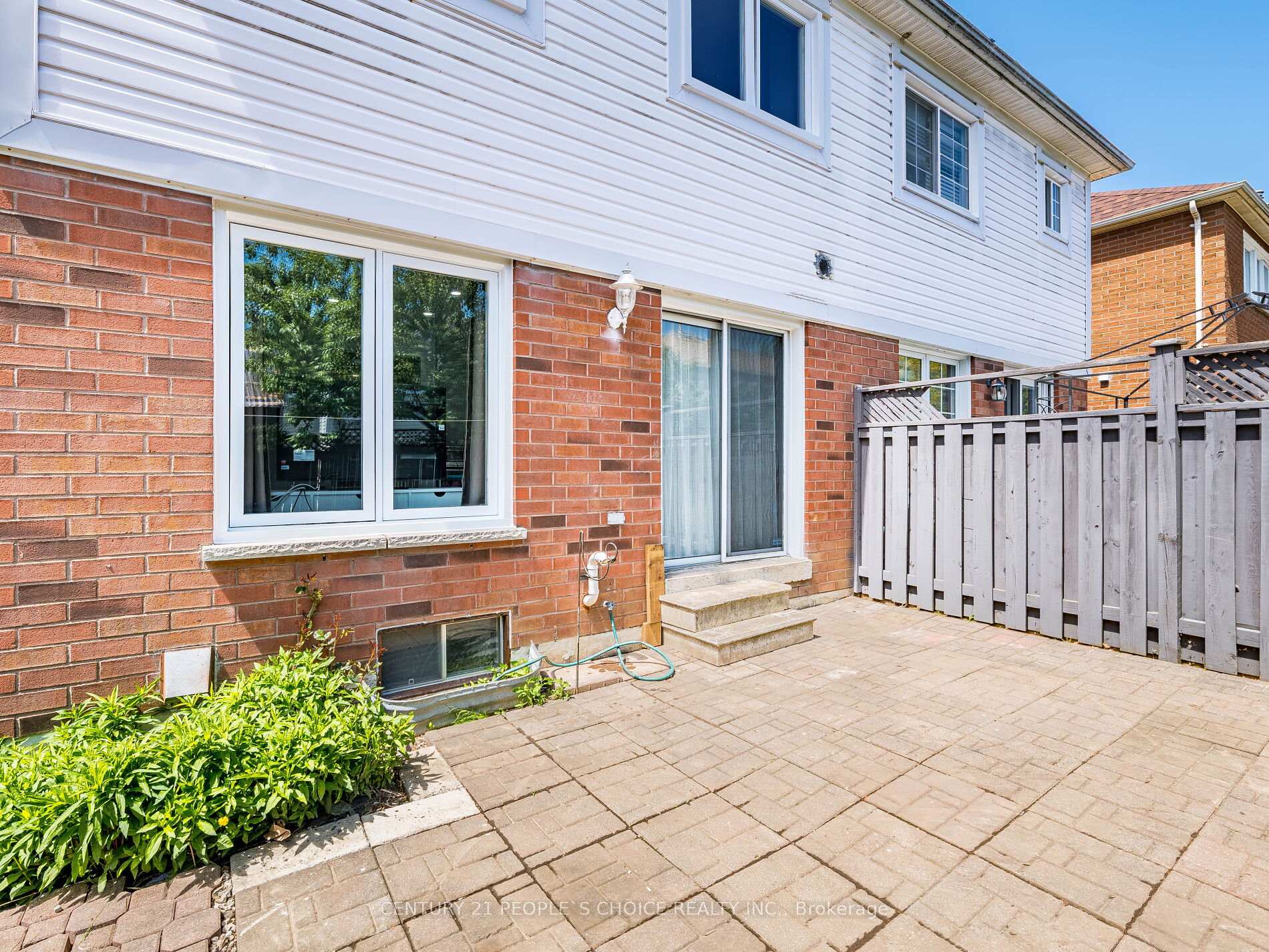 Photo 26 of 175 Fernforest Drive, Brampton, Sandringham-Wellington — HOMEH