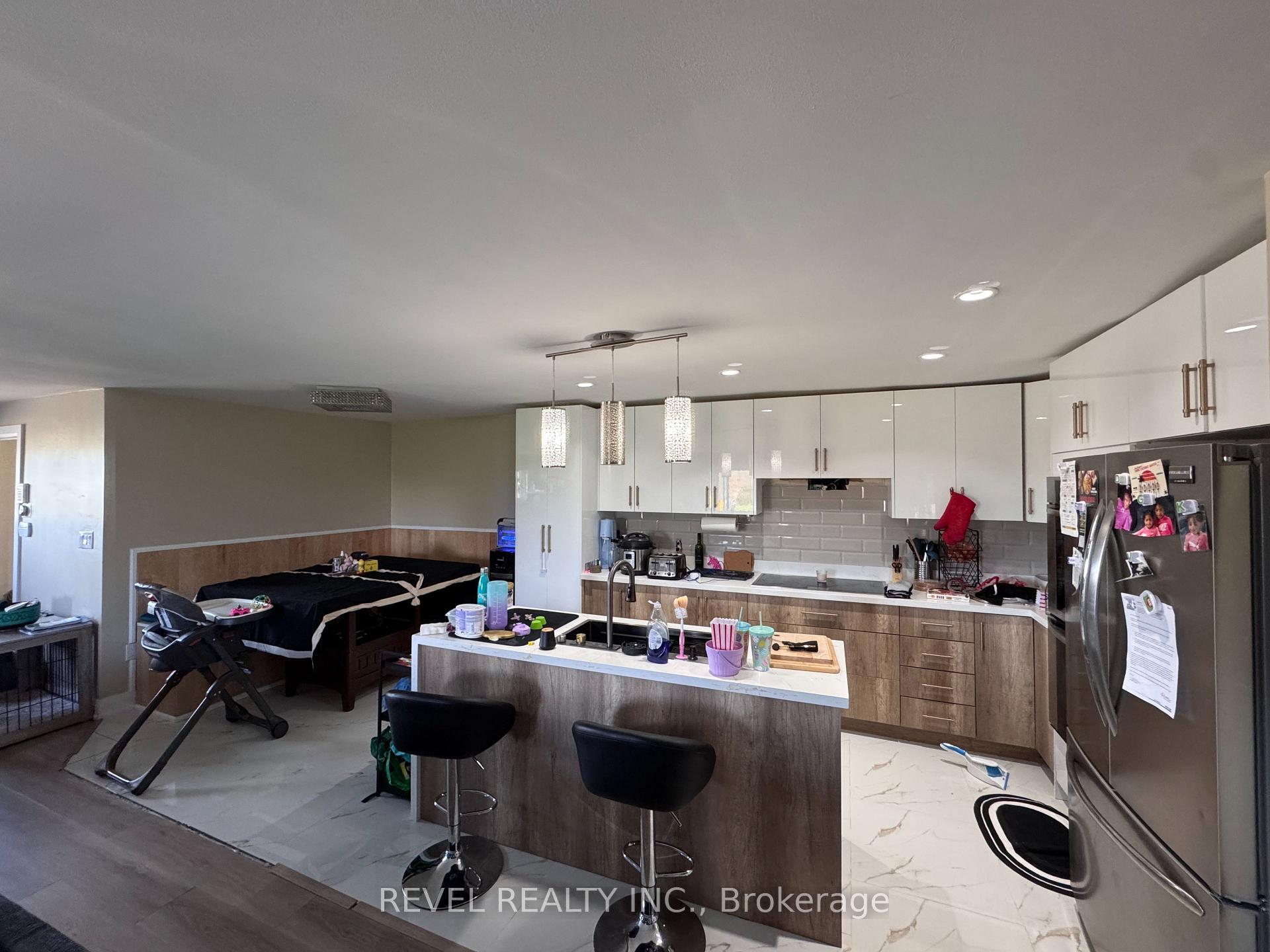 Photo 13 of 804 Green Mountain Road E, Hamilton, Rural Stoney Creek — HOMEH