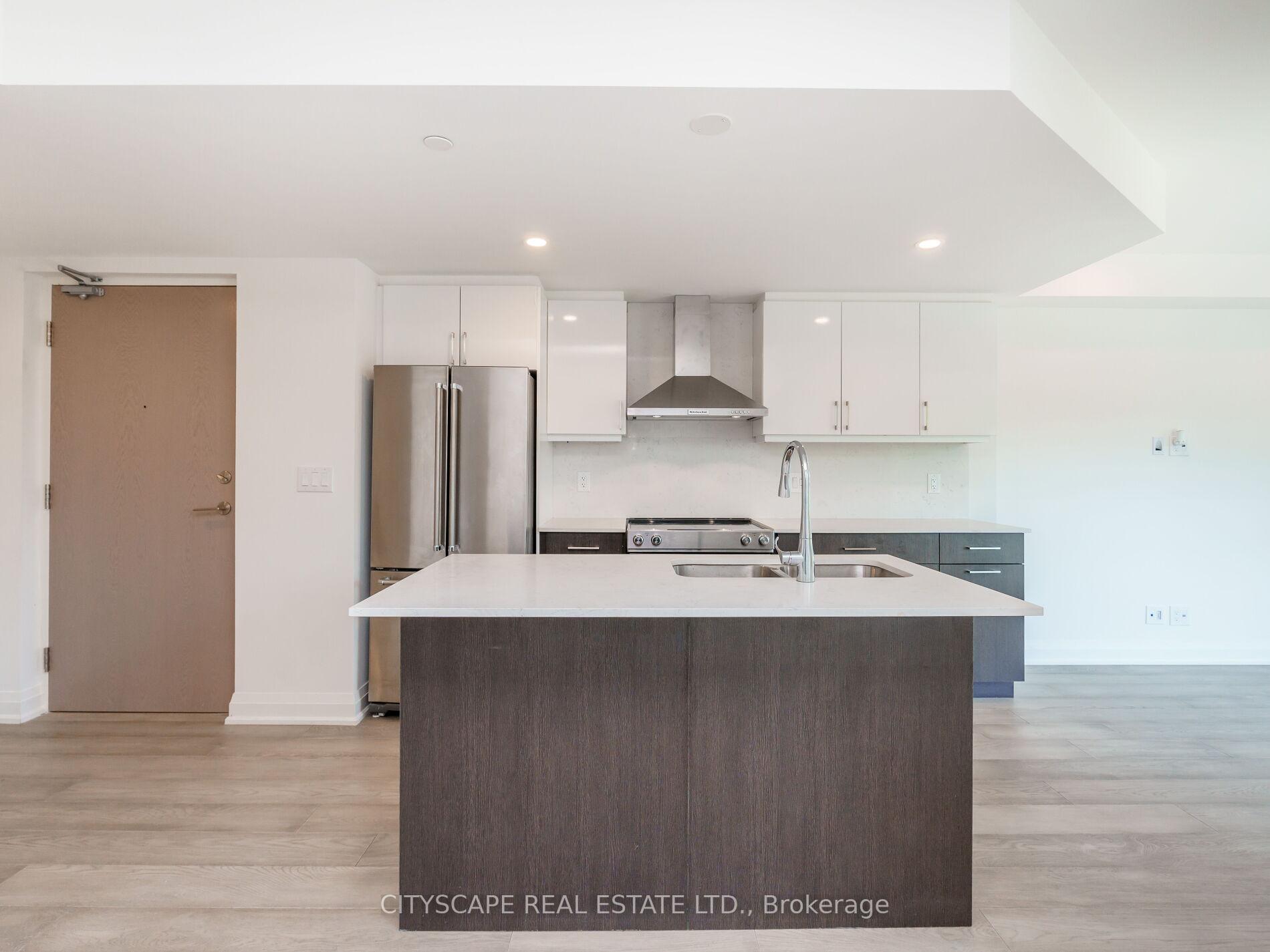 Photo 6 of Unit 607, 58 Lakeside Terrace N, Barrie, Little Lake — HOMEH