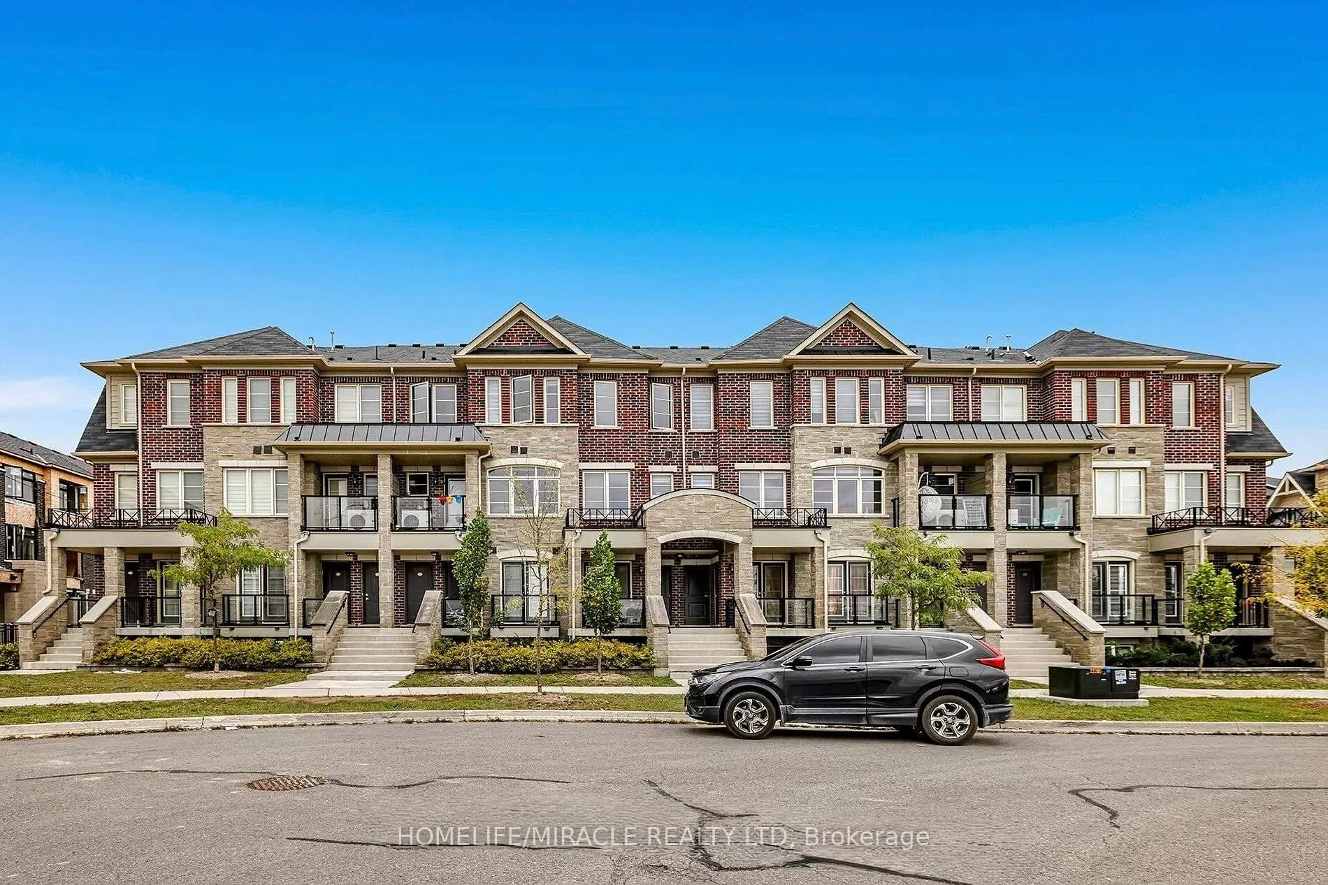 Photo 2 of Unit 5, 200 Veterans Drive, Brampton, Northwest Brampton — HOMEH