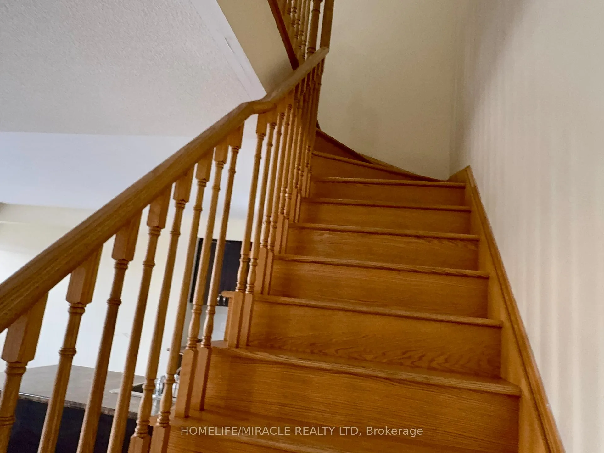 Photo 14 of Unit 5, 200 Veterans Drive, Brampton, Northwest Brampton — HOMEH