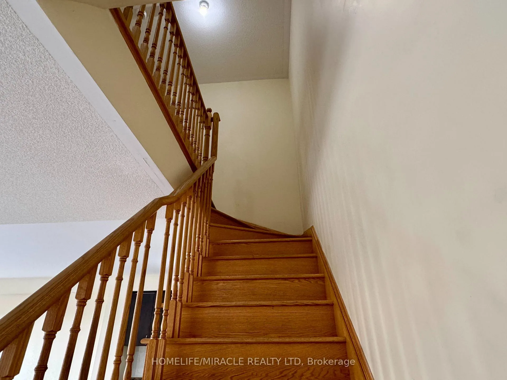Photo 15 of Unit 5, 200 Veterans Drive, Brampton, Northwest Brampton — HOMEH