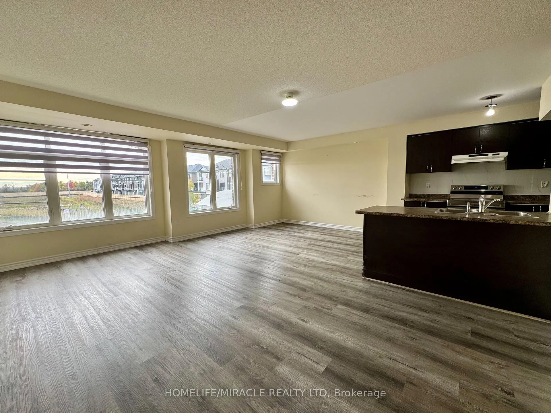 Photo 26 of Unit 5, 200 Veterans Drive, Brampton, Northwest Brampton — HOMEH