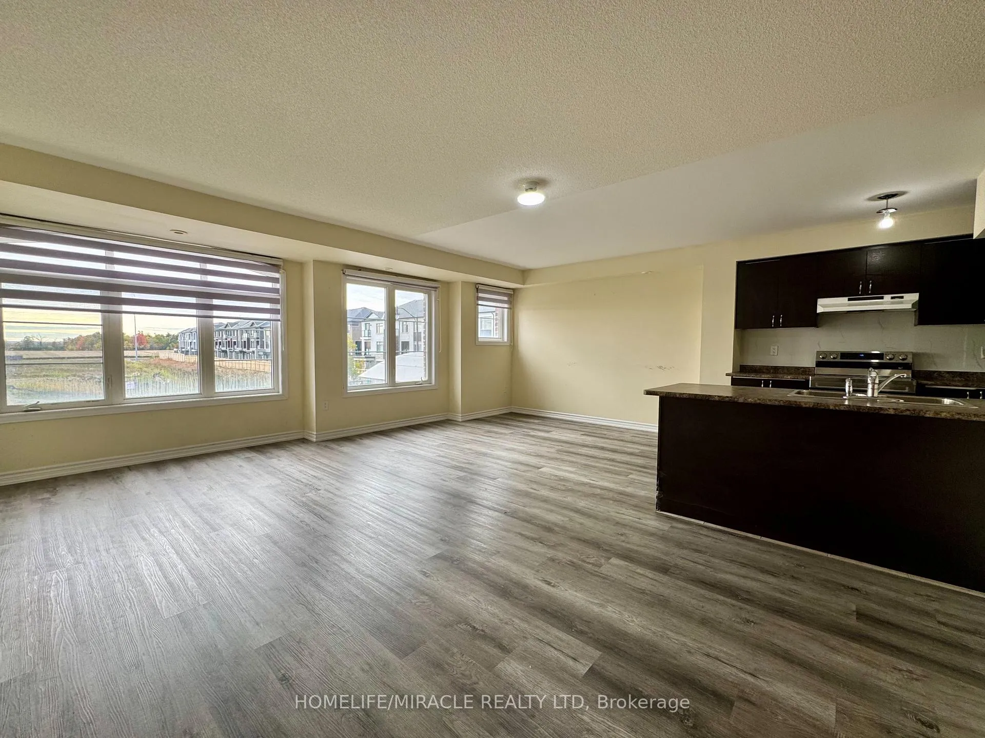 Photo 27 of Unit 5, 200 Veterans Drive, Brampton, Northwest Brampton — HOMEH