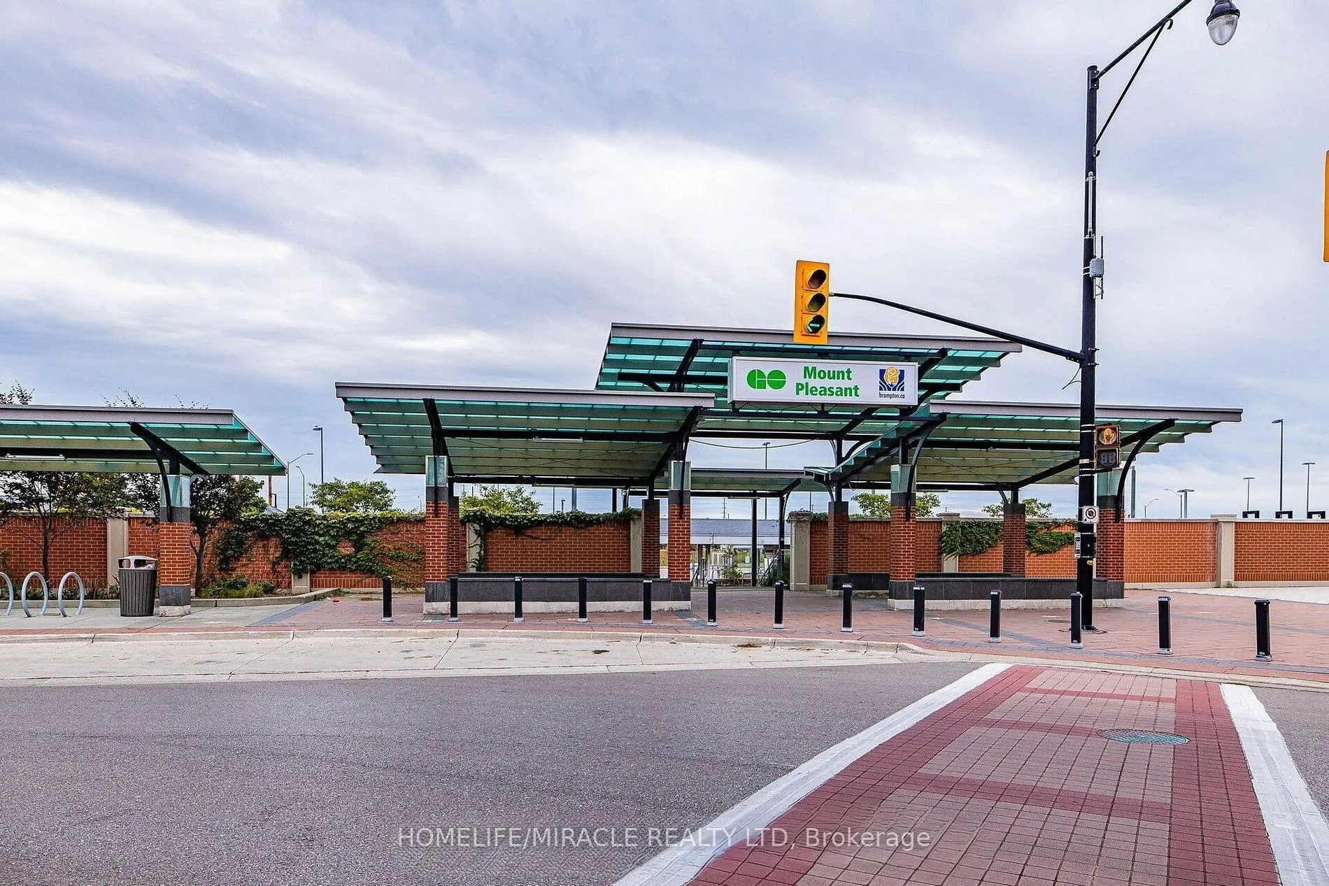 Photo 29 of Unit 5, 200 Veterans Drive, Brampton, Northwest Brampton — HOMEH
