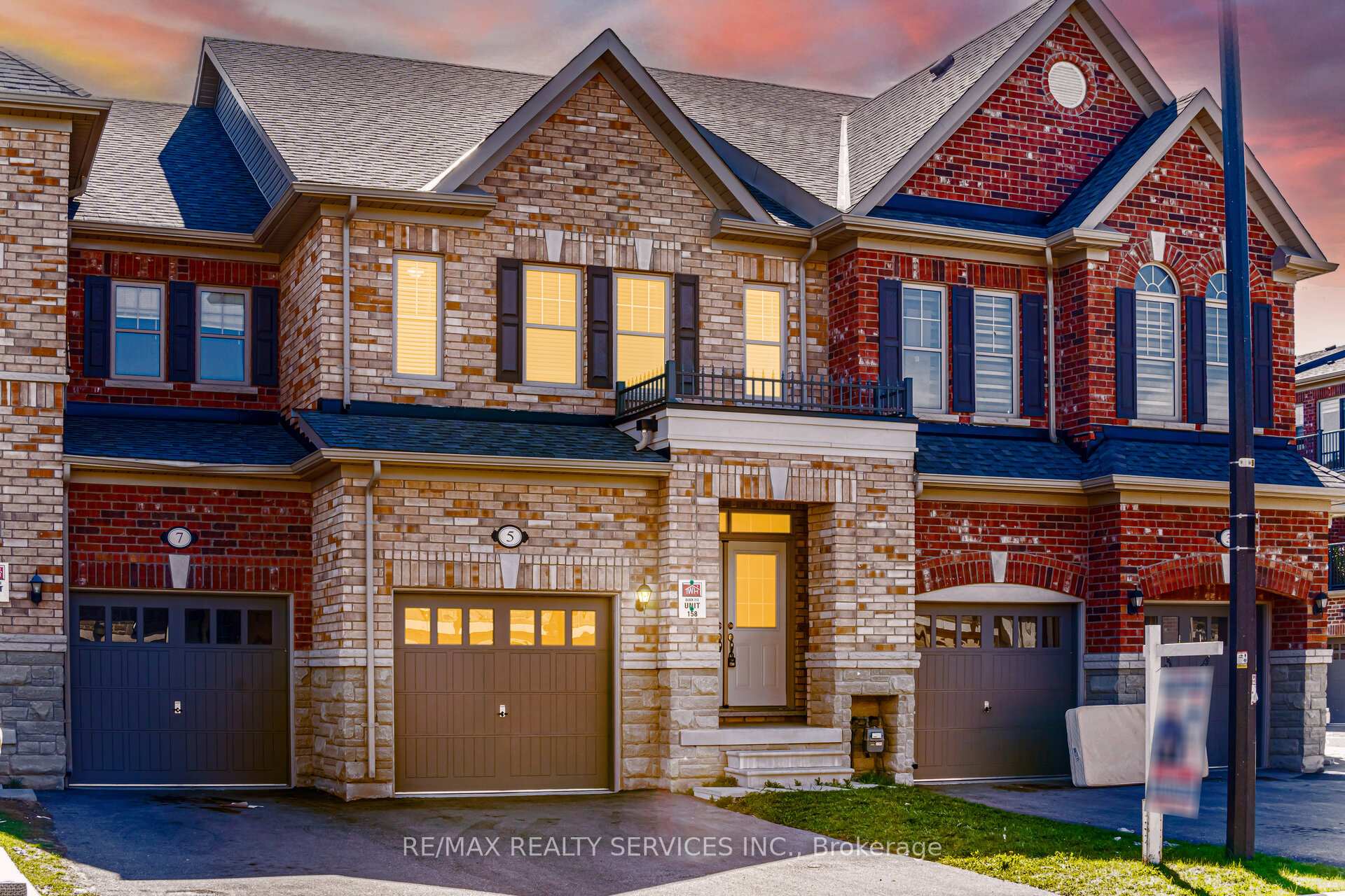Photo 1 of 5 Pearman Crescent, Brampton, Northwest Brampton — HOMEH