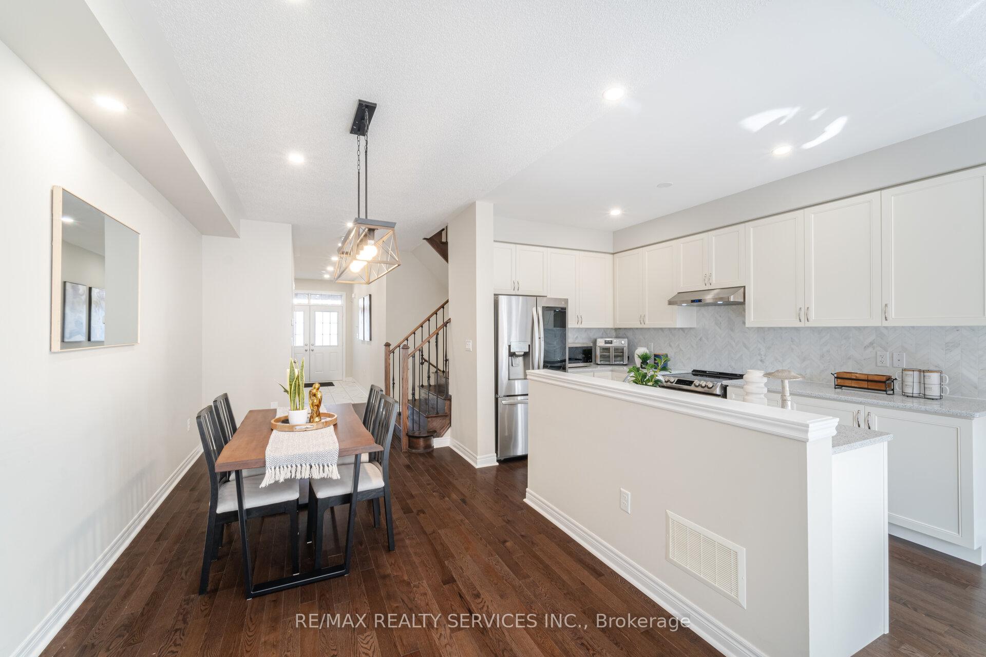 Photo 19 of 5 Pearman Crescent, Brampton, Northwest Brampton — HOMEH