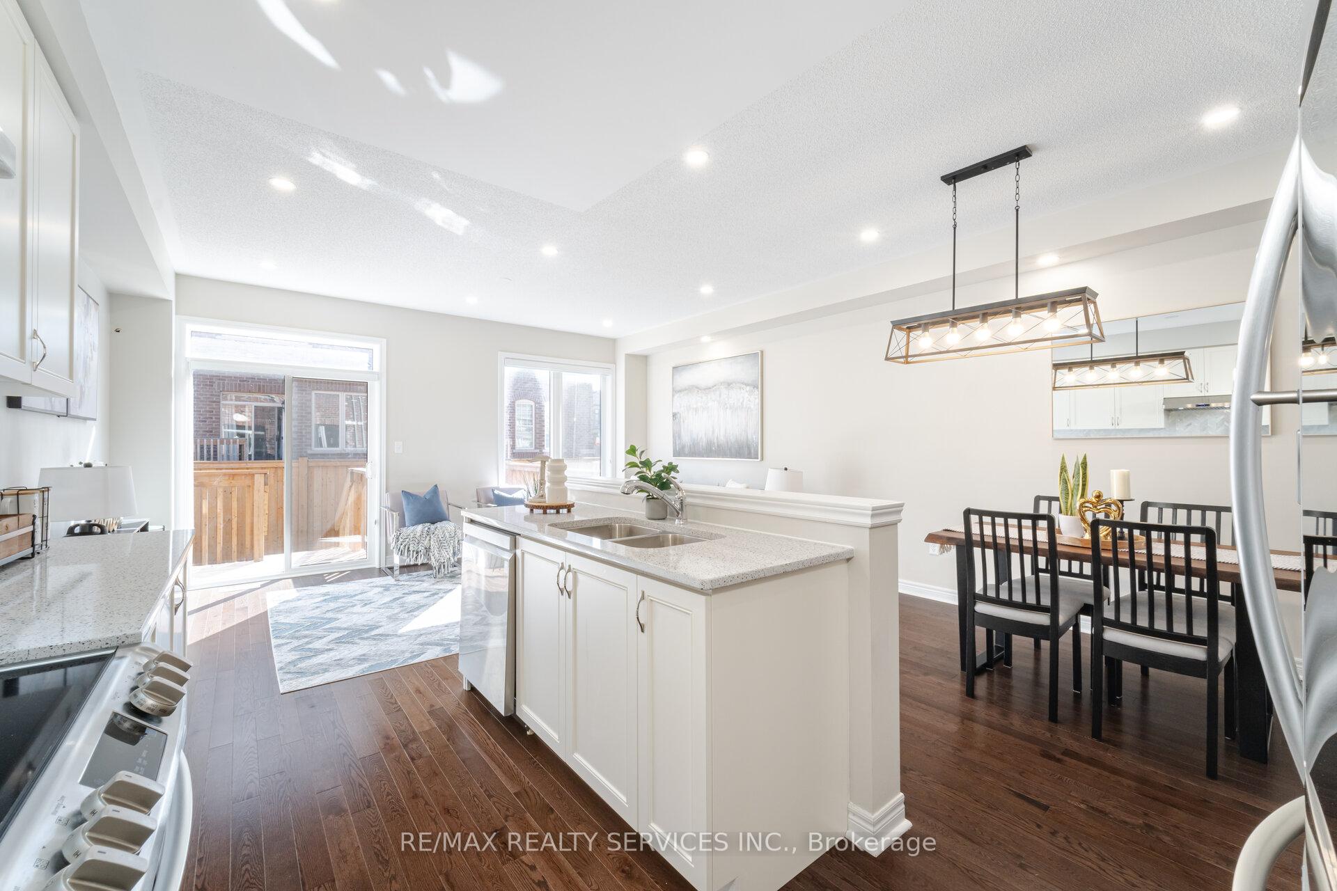 Photo 22 of 5 Pearman Crescent, Brampton, Northwest Brampton — HOMEH
