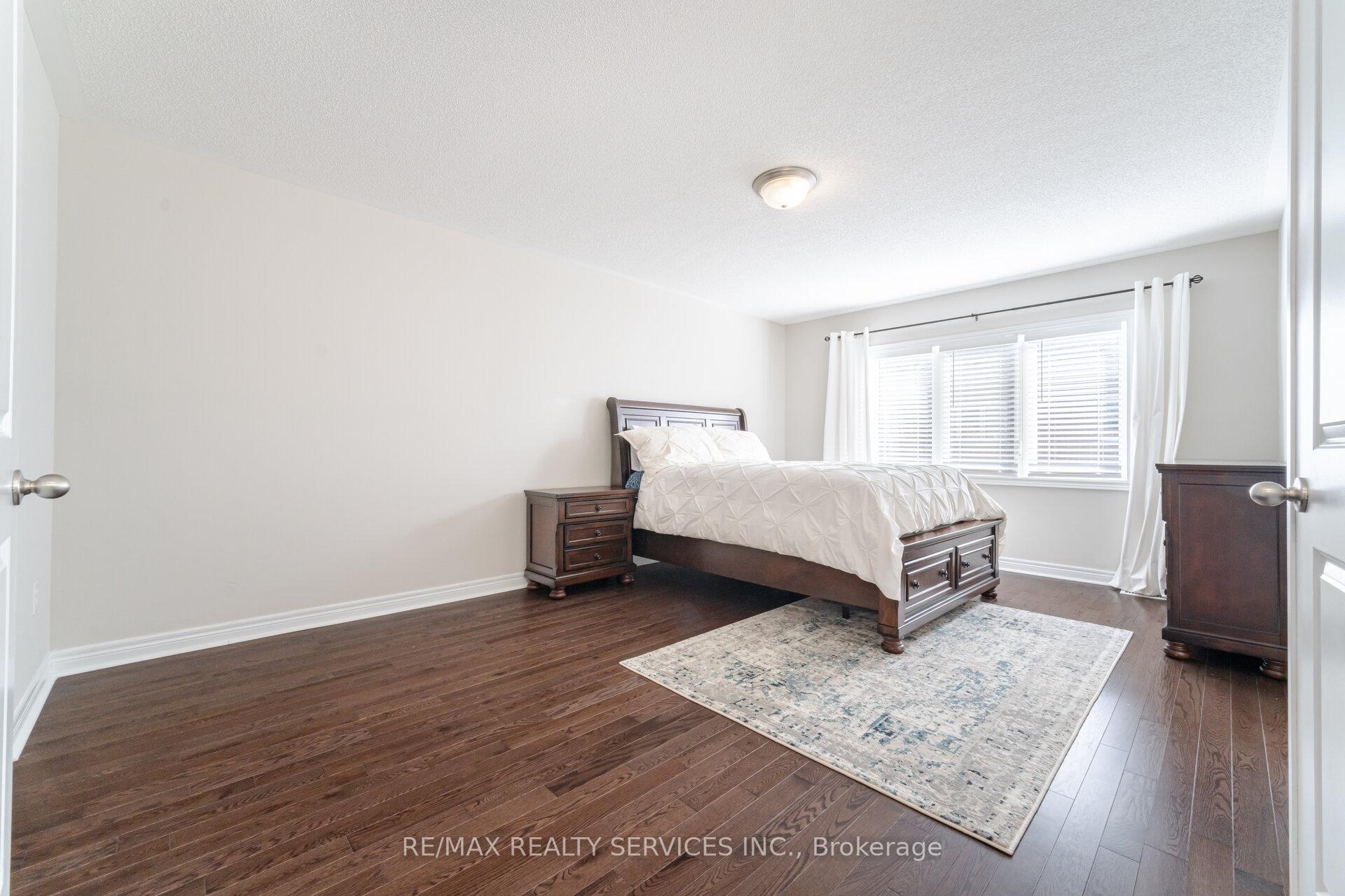 Photo 27 of 5 Pearman Crescent, Brampton, Northwest Brampton — HOMEH