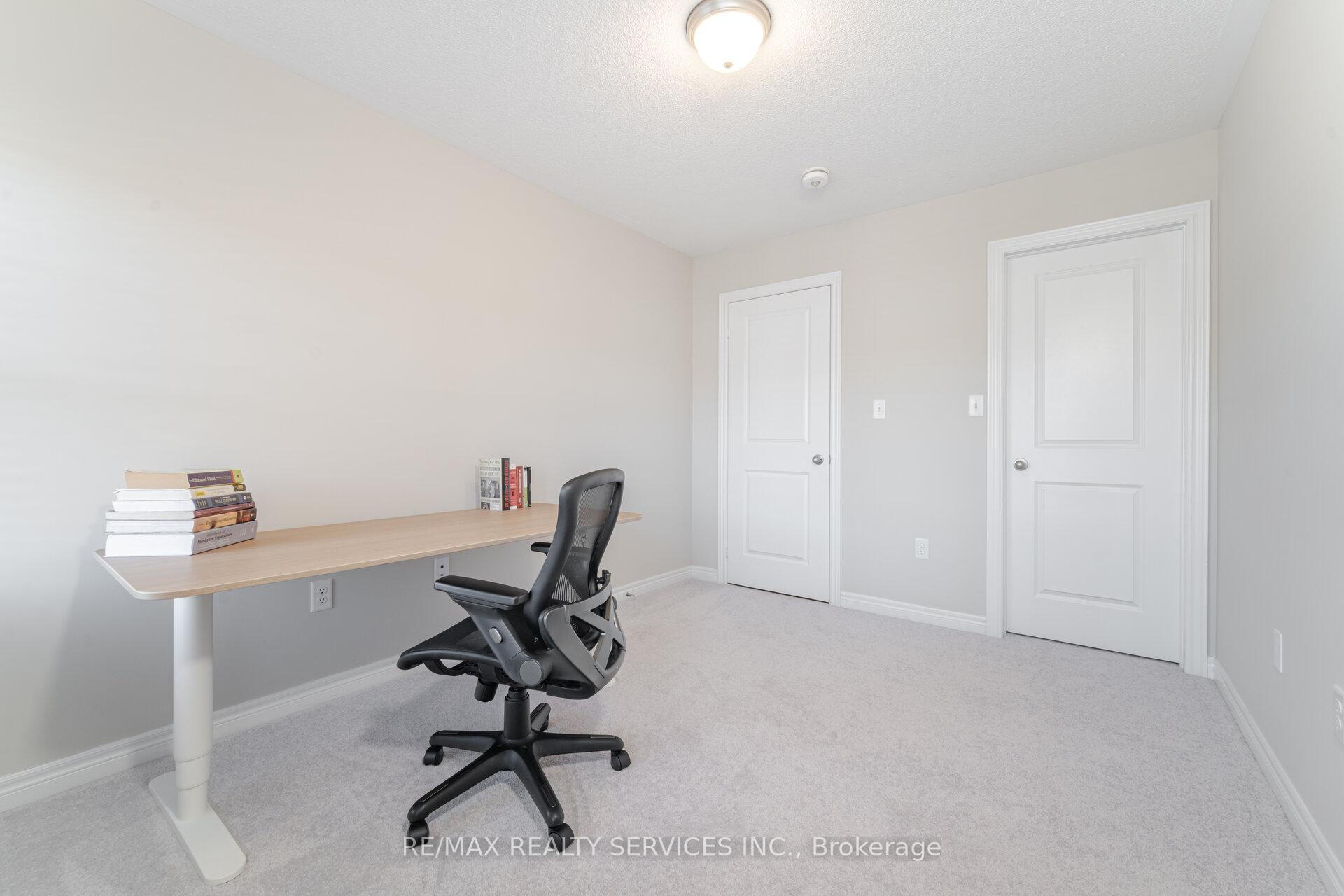 Photo 40 of 5 Pearman Crescent, Brampton, Northwest Brampton — HOMEH