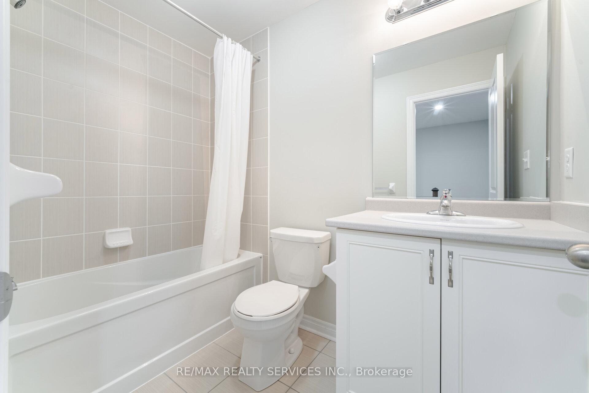 Photo 41 of 5 Pearman Crescent, Brampton, Northwest Brampton — HOMEH