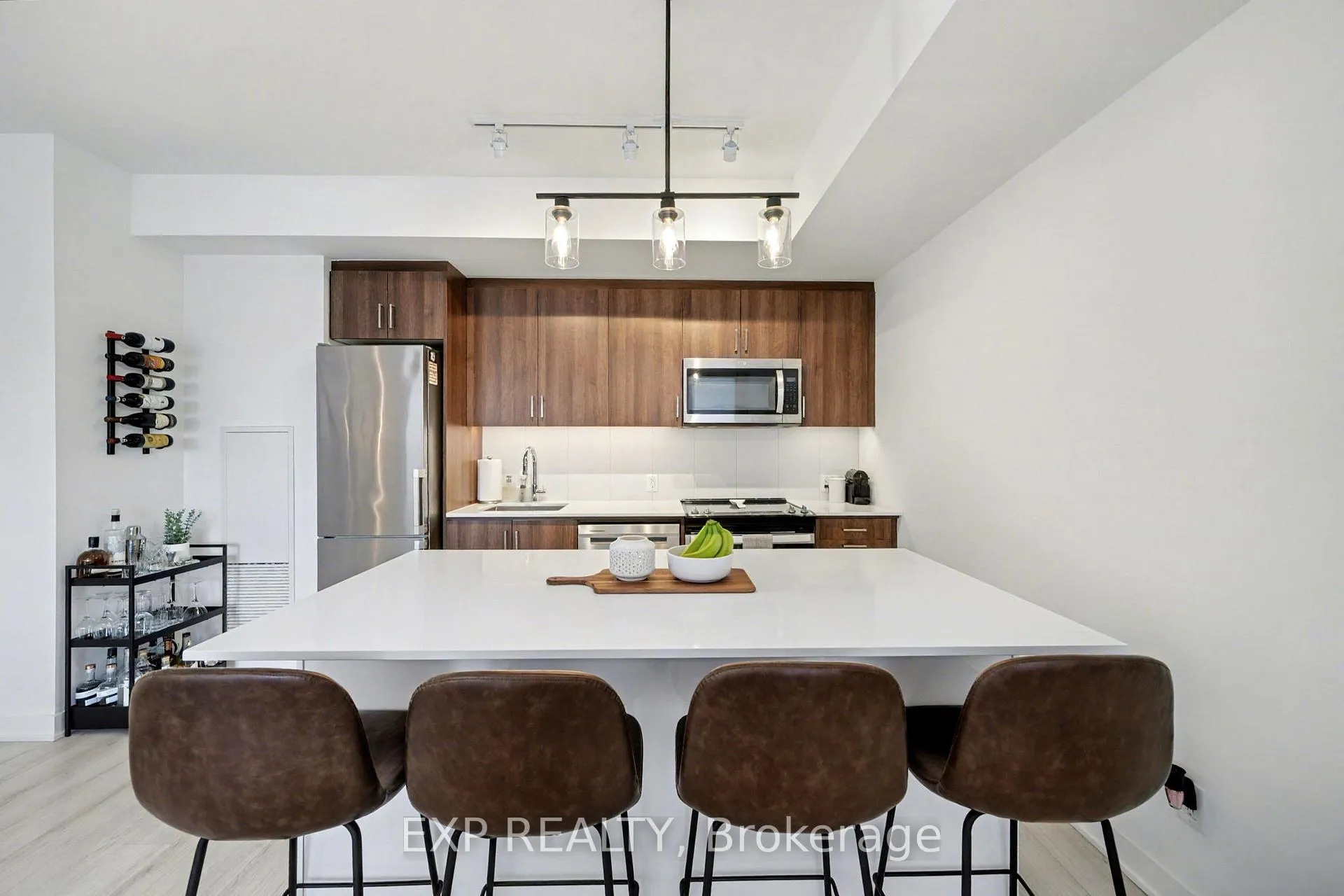 Photo 2 of Unit 332, 681 Yonge Street, Barrie, Painswick South — HOMEH