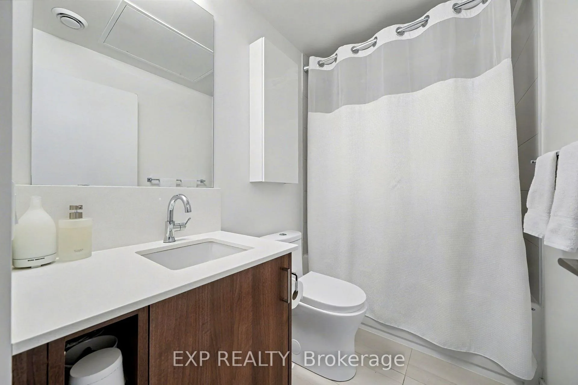 Photo 11 of Unit 332, 681 Yonge Street, Barrie, Painswick South — HOMEH