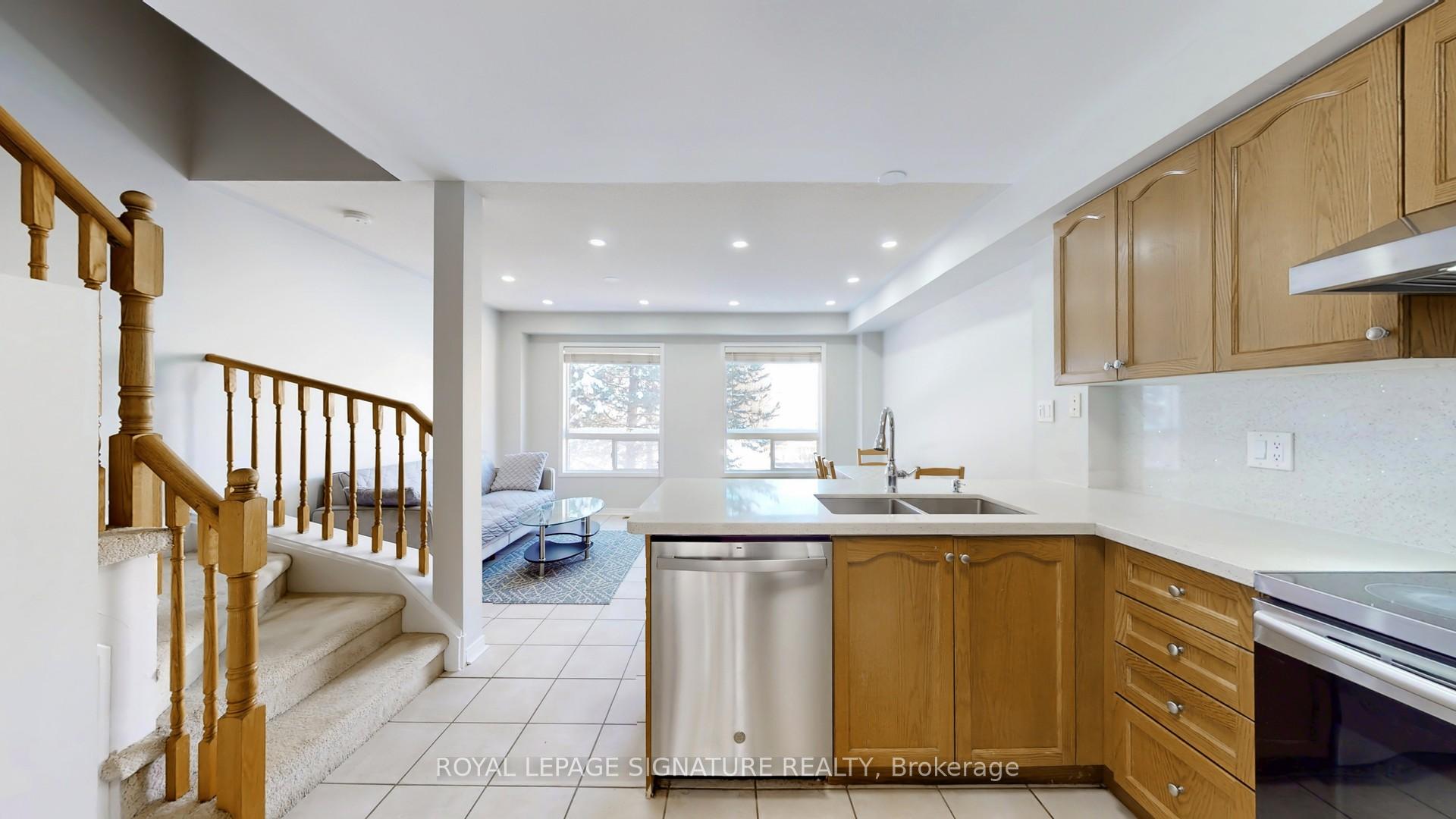 Photo 13 of 16 Pennefather Lane, Ajax, Central — HOMEH