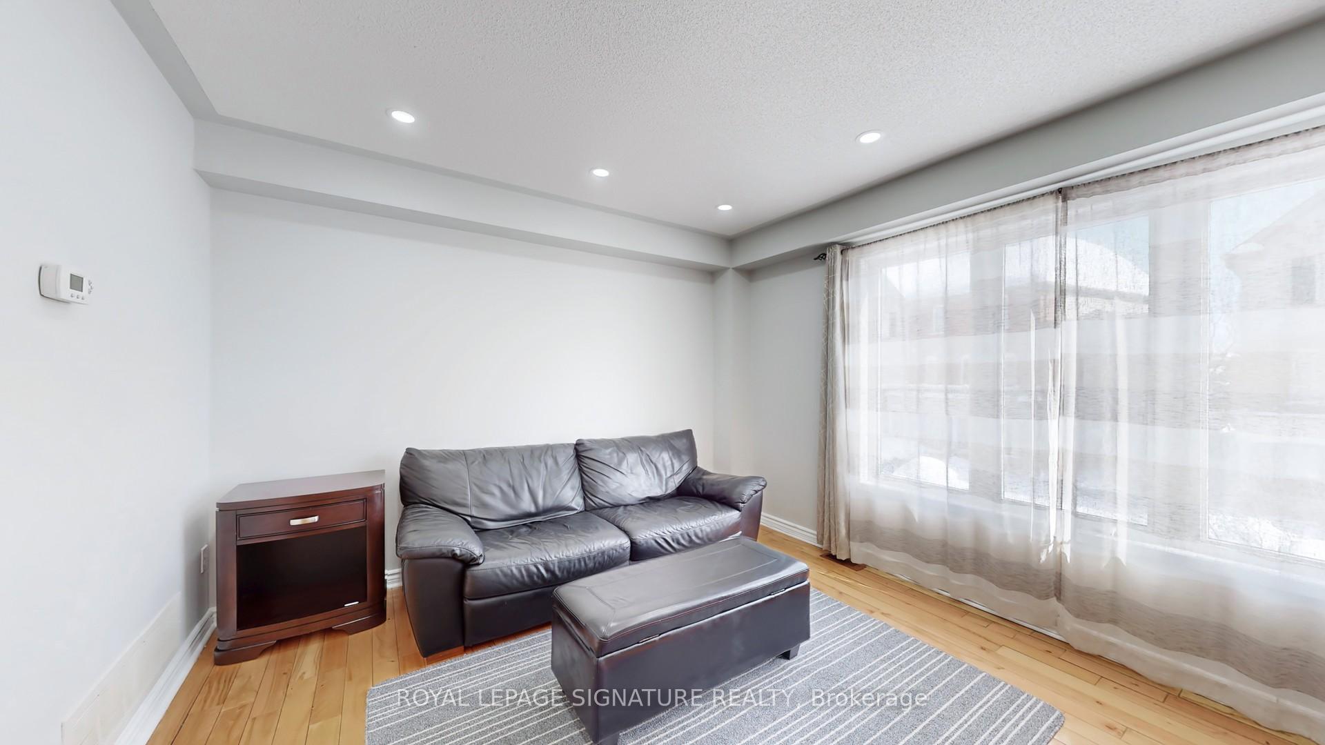 Photo 35 of 16 Pennefather Lane, Ajax, Central — HOMEH