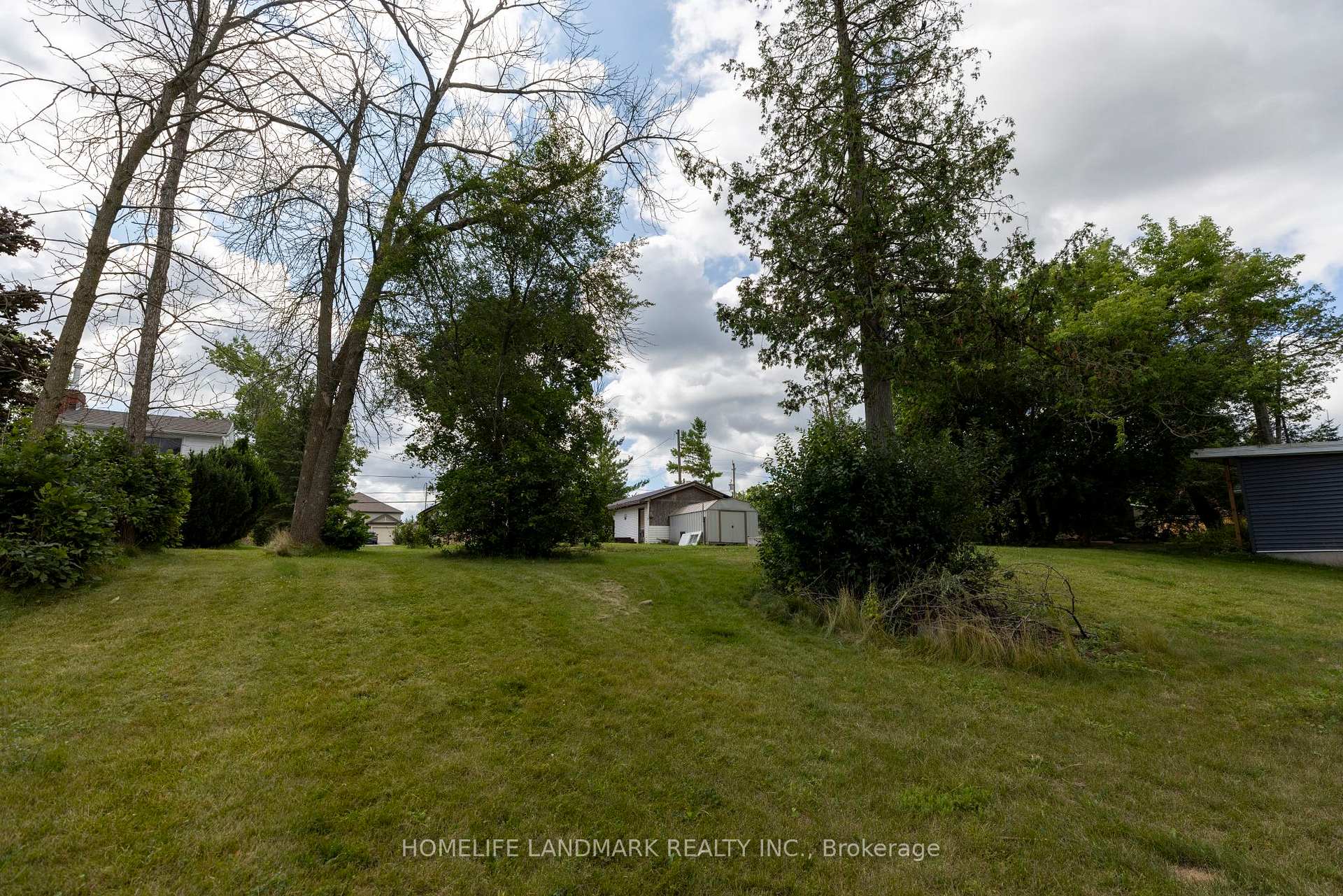 Photo 20 of 337 Cannifton Road N, Belleville, Thurlow Ward — HOMEH