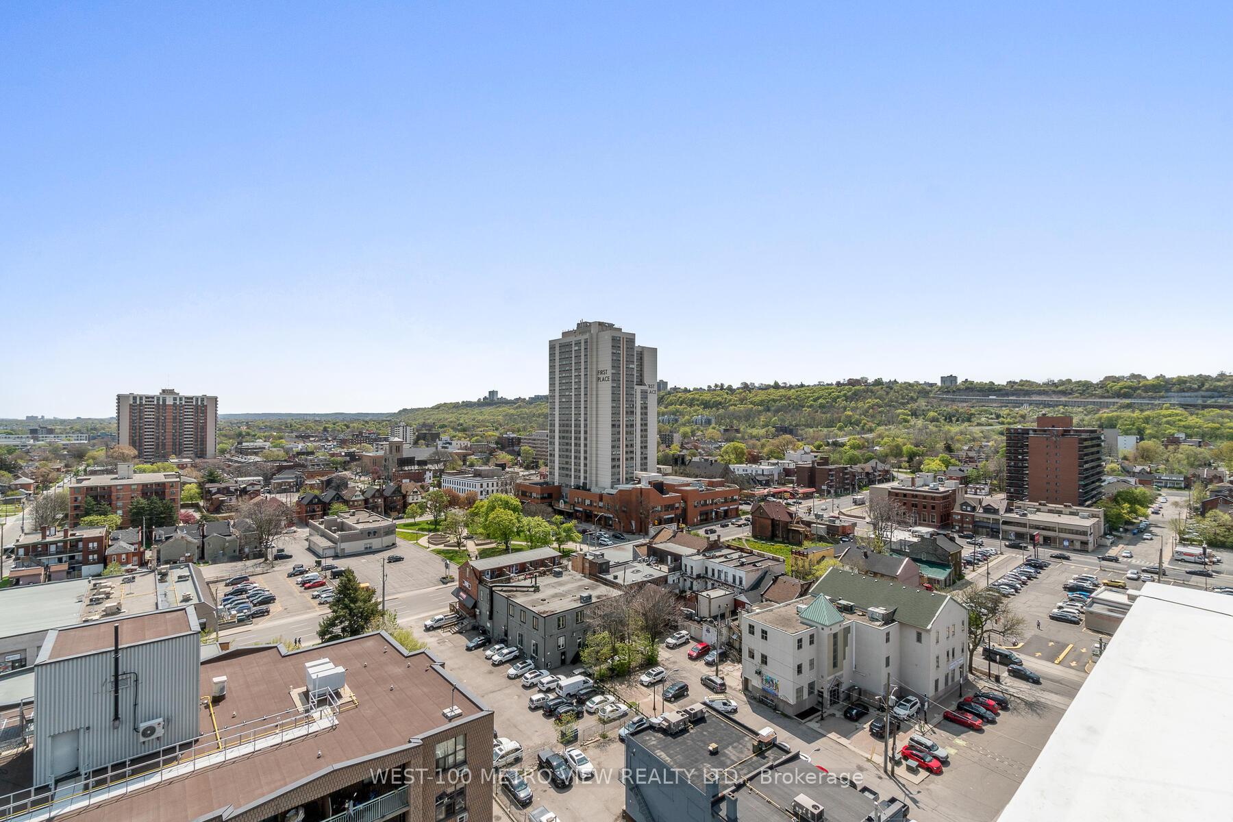 Photo 18 of Unit 822, 212 King Street E, Hamilton, Beasley — HOMEH
