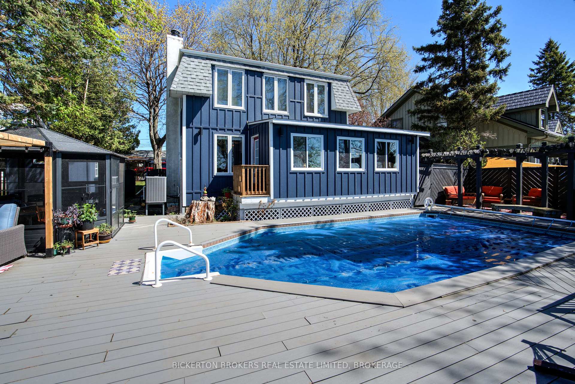 Photo 6 of 9 Gray's Lane, Gananoque — HOMEH