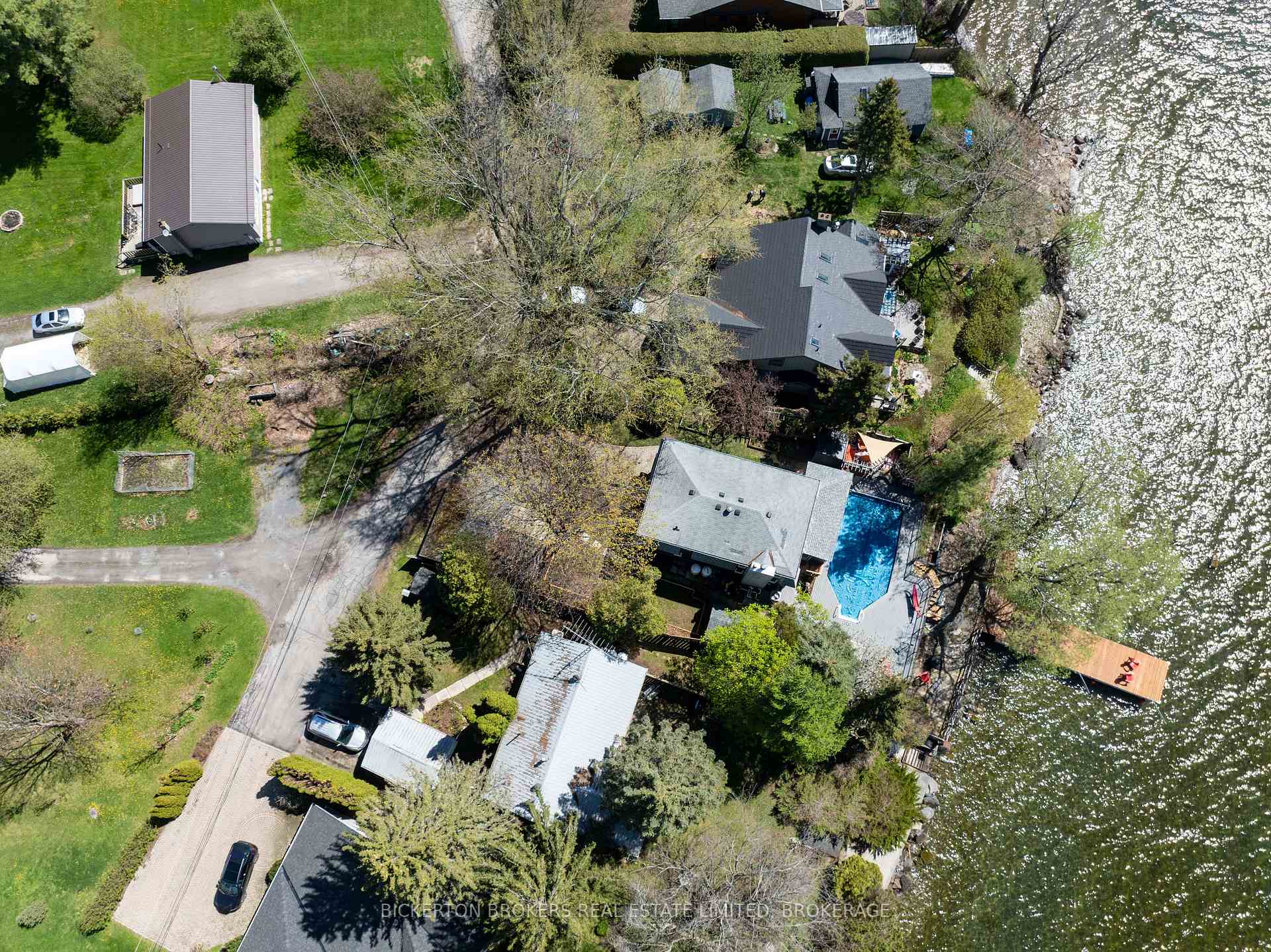 Photo 46 of 9 Gray's Lane, Gananoque — HOMEH