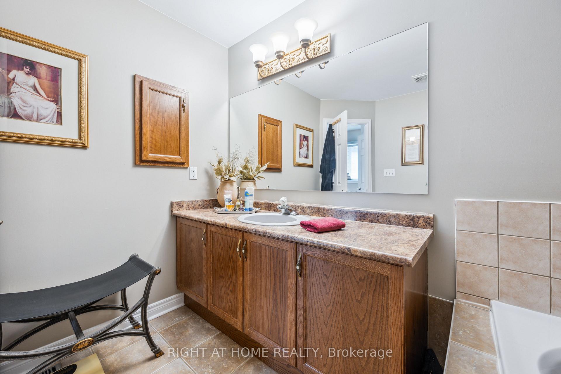 Photo 25 of 6 Traymore Street, Brampton, Fletcher's Meadow — HOMEH