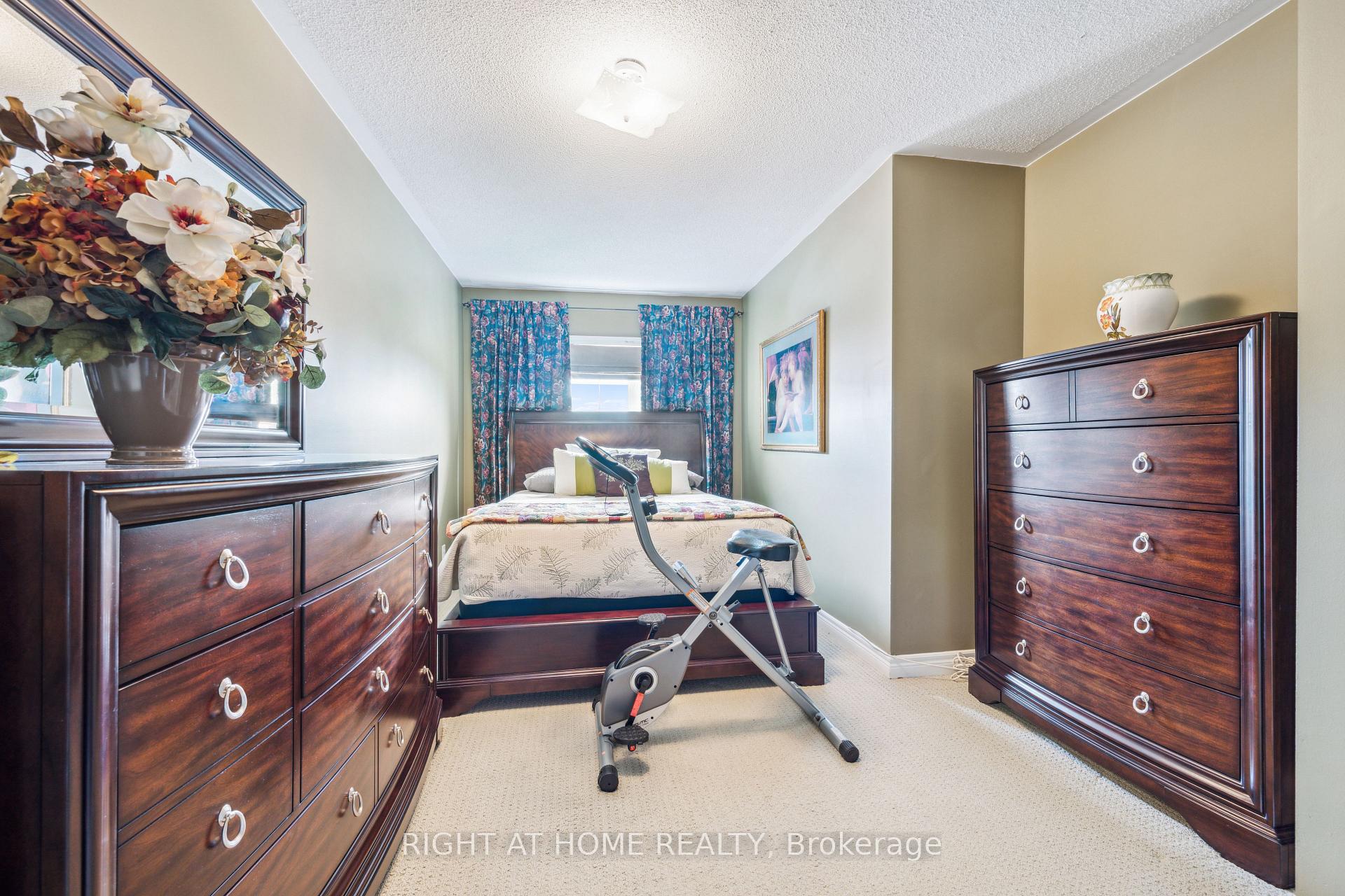 Photo 35 of 6 Traymore Street, Brampton, Fletcher's Meadow — HOMEH