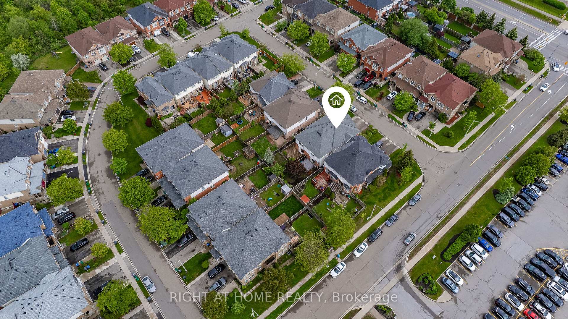 Photo 27 of 6 Traymore Street, Brampton, Fletcher's Meadow — HOMEH