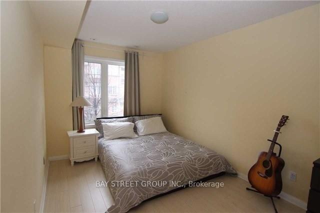 Photo 9 of Unit 2, 2 Cox Boulevard, Markham, Unionville — HOMEH