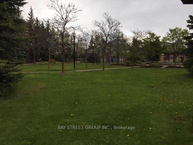 Photo 16 of Unit 2, 2 Cox Boulevard, Markham, Unionville — HOMEH