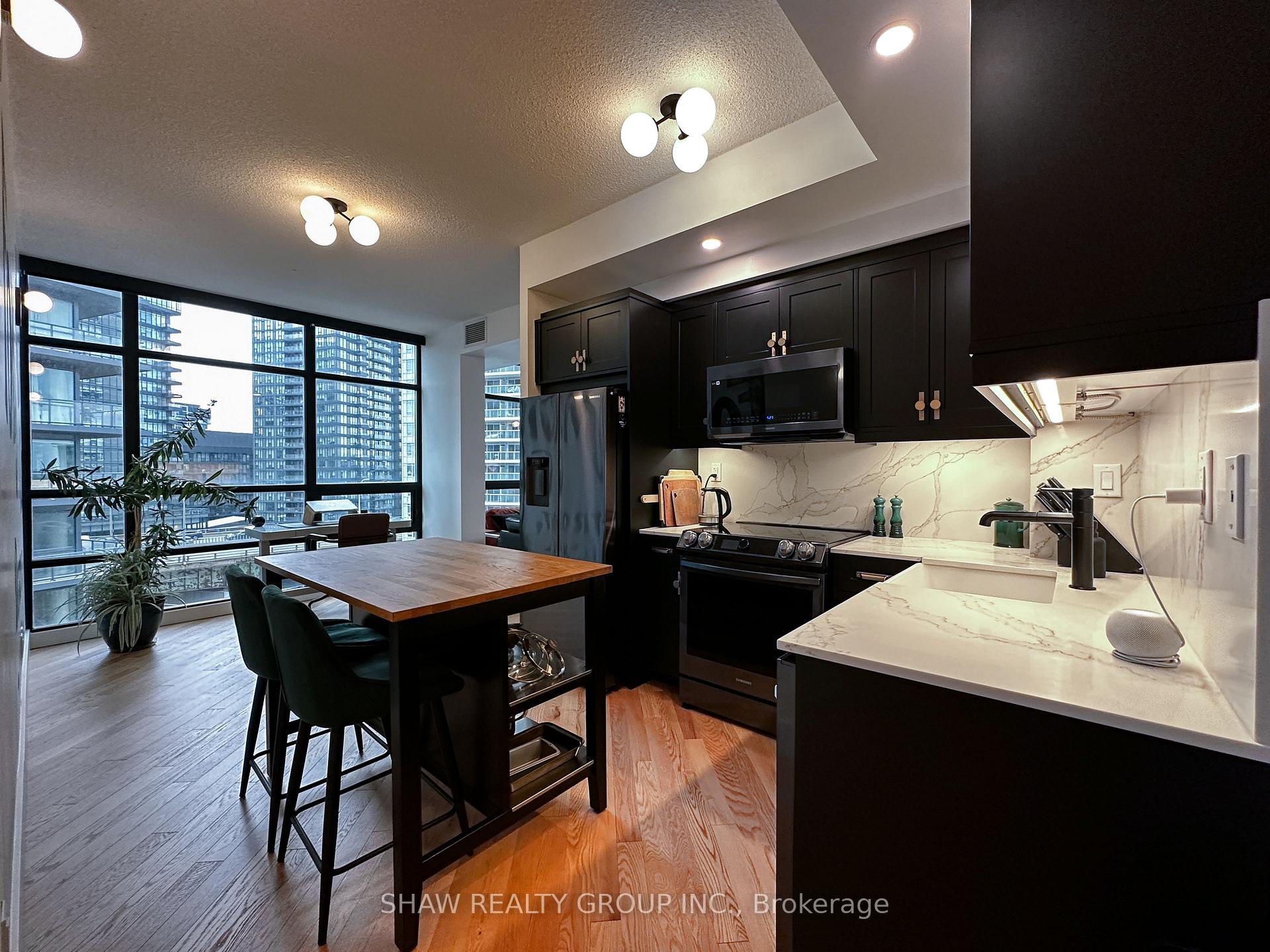 Front of Unit 903, 15 Bruyeres Mews