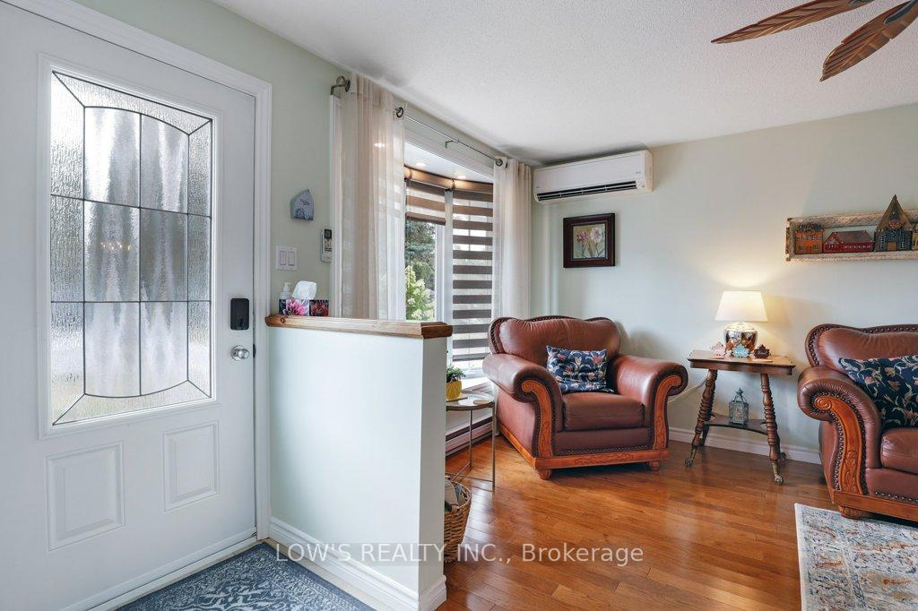 Photo 6 of 121 Barton Street, Champlain, Vankleek Hill — HOMEH