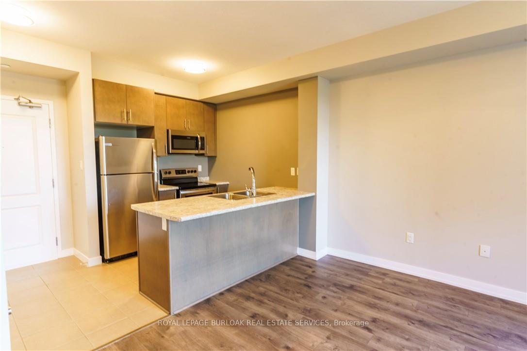 Photo 5 of Unit 135, 101 Shoreview Place, Hamilton, Stoney Creek — HOMEH
