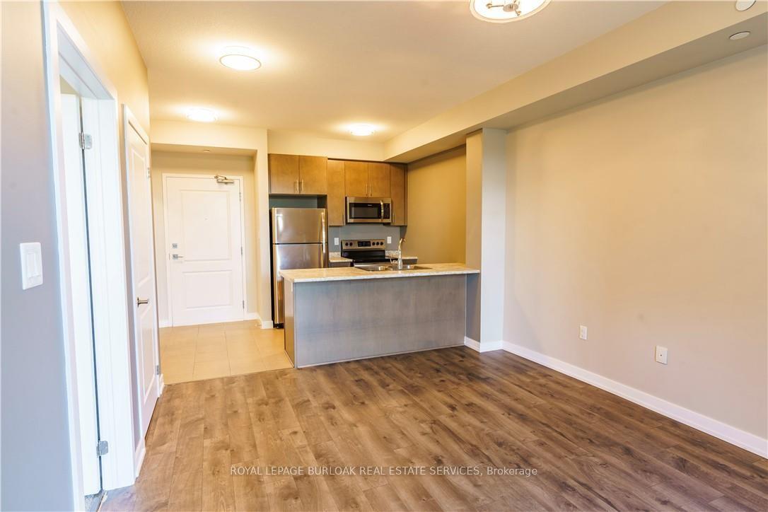 Photo 9 of Unit 135, 101 Shoreview Place, Hamilton, Stoney Creek — HOMEH