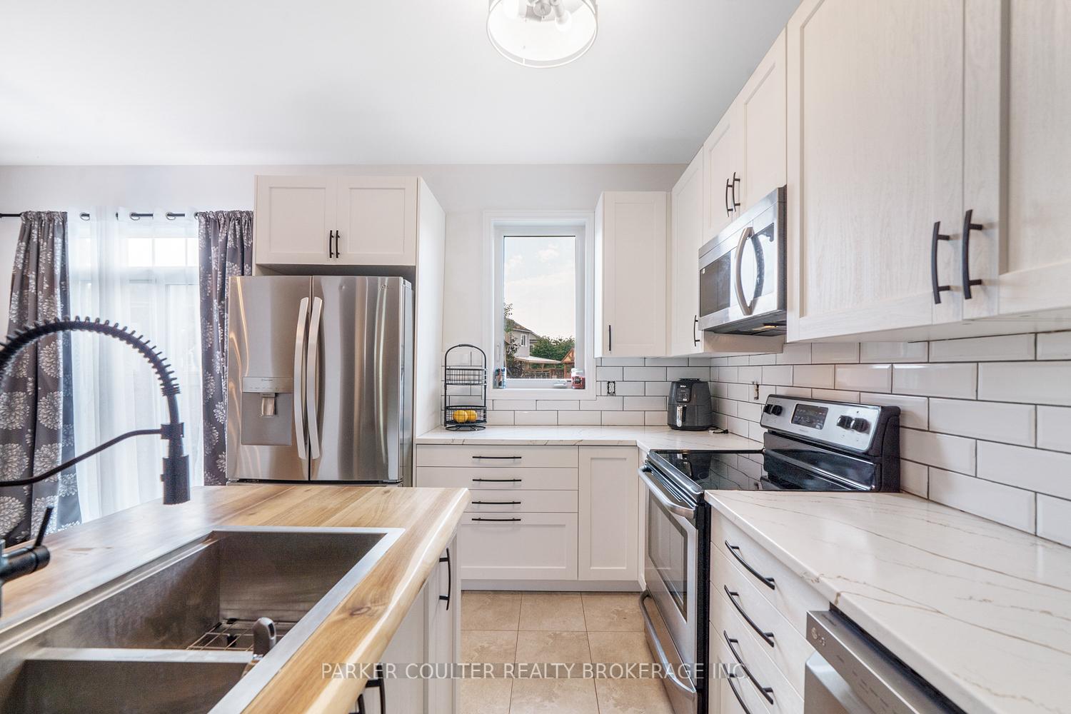 Photo 11 of 85 Blanchard Crescent, Essa, Angus — HOMEH