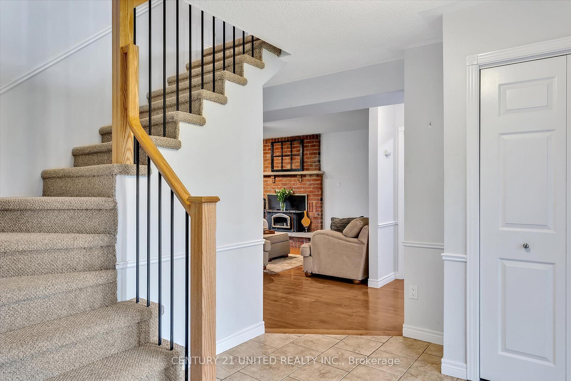 Photo 9 of 44 Valleyview Drive, Cavan Monaghan, Cavan Twp — HOMEH