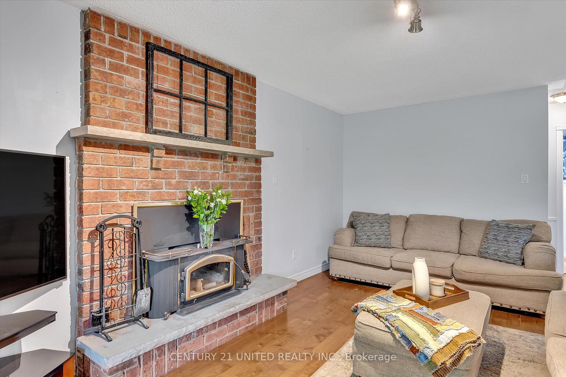 Photo 11 of 44 Valleyview Drive, Cavan Monaghan, Cavan Twp — HOMEH
