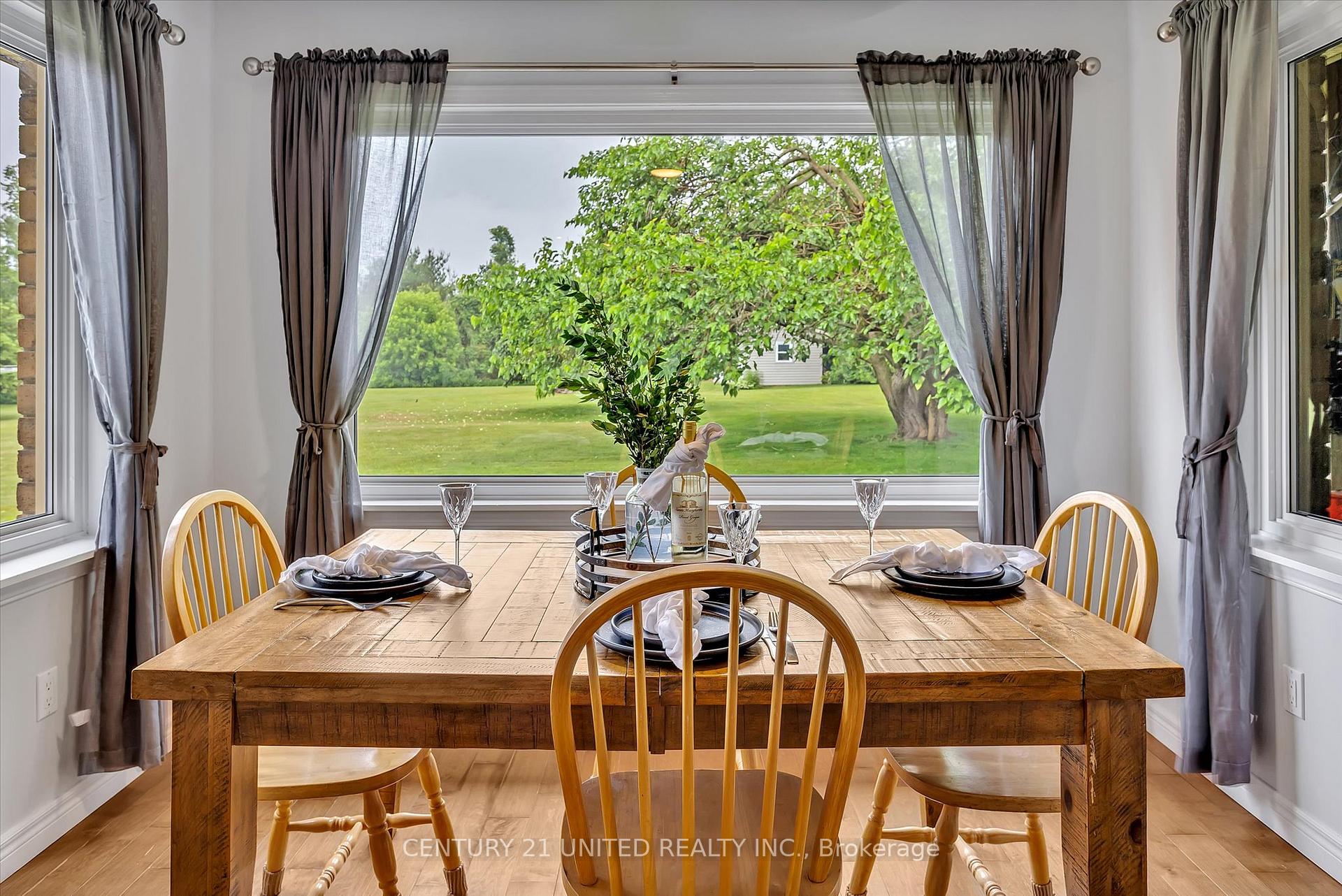Photo 15 of 44 Valleyview Drive, Cavan Monaghan, Cavan Twp — HOMEH