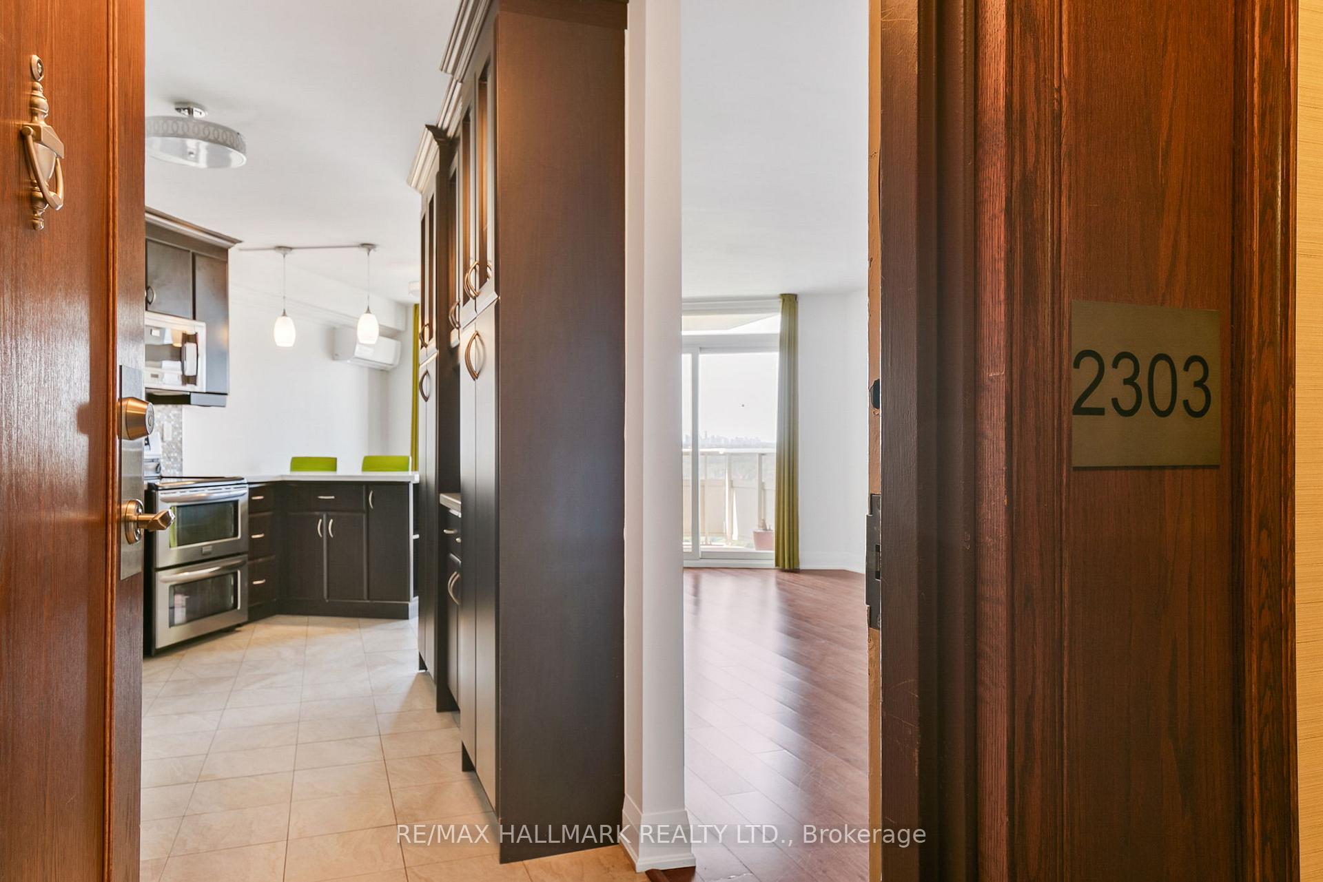 Photo 2 of Unit 2303, 980 Broadview Avenue, Toronto, Broadview North — HOMEH