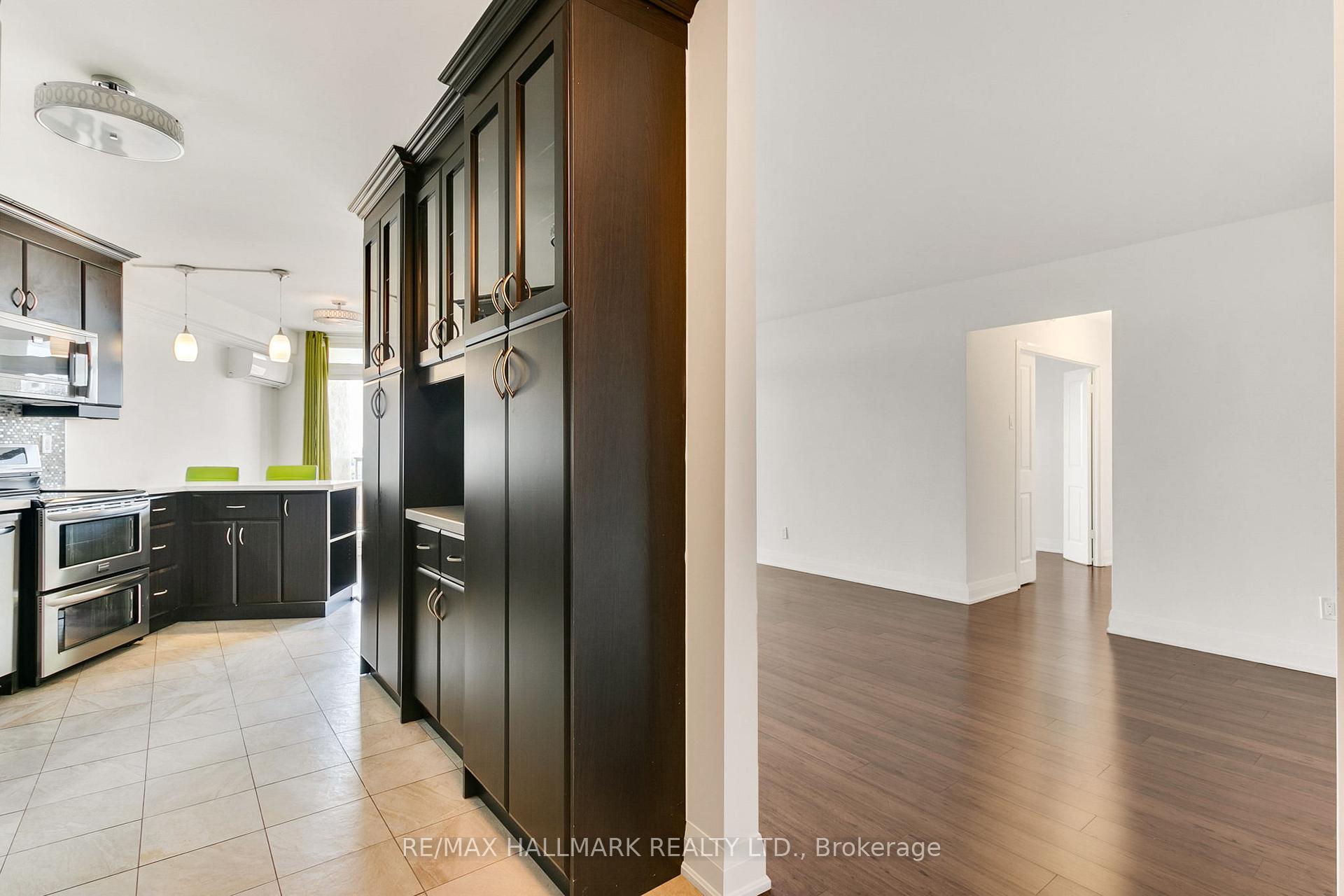 Photo 3 of Unit 2303, 980 Broadview Avenue, Toronto, Broadview North — HOMEH