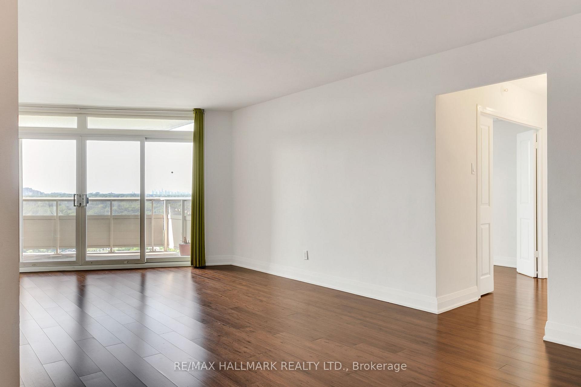 Photo 4 of Unit 2303, 980 Broadview Avenue, Toronto, Broadview North — HOMEH