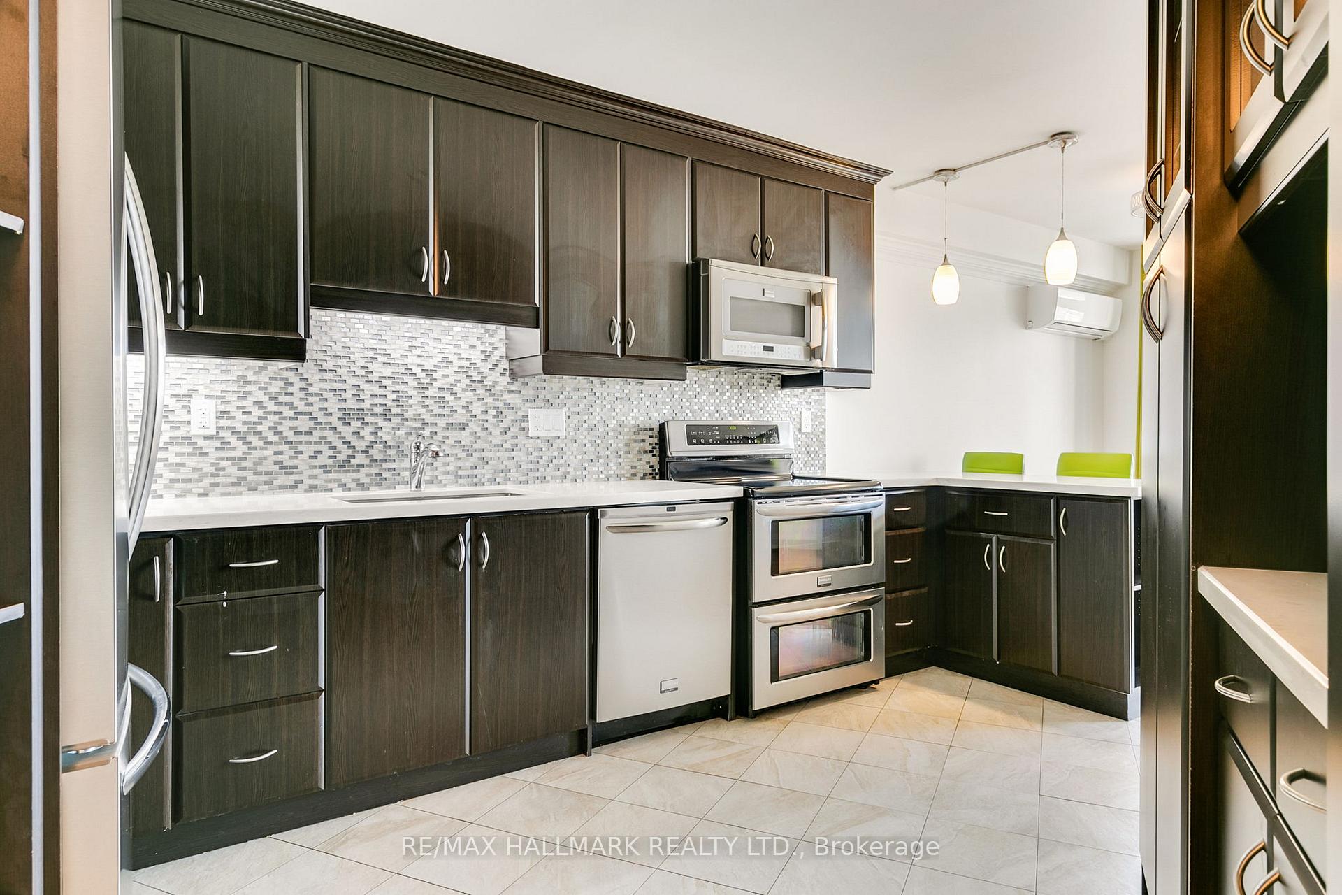 Photo 12 of Unit 2303, 980 Broadview Avenue, Toronto, Broadview North — HOMEH