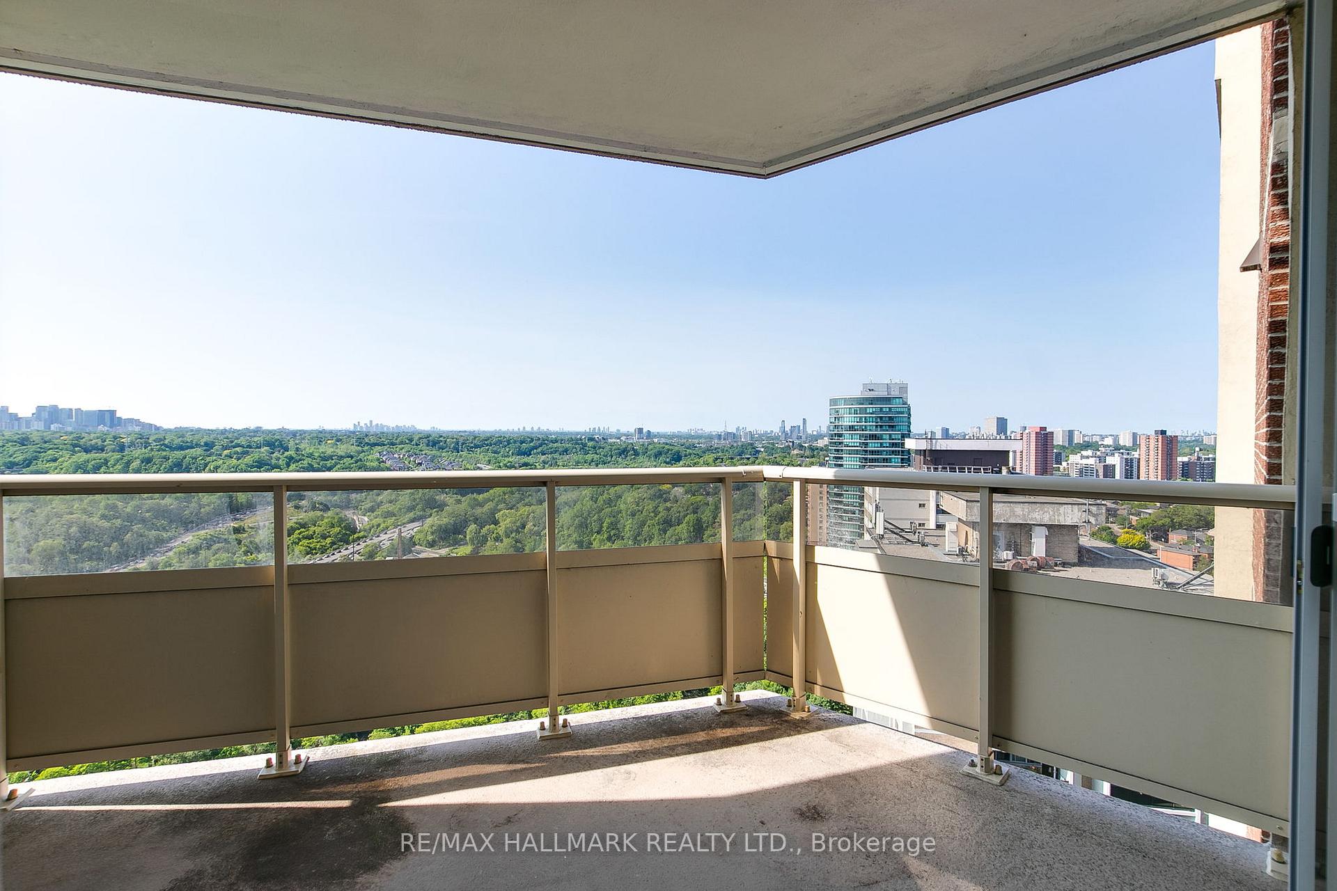 Photo 22 of Unit 2303, 980 Broadview Avenue, Toronto, Broadview North — HOMEH
