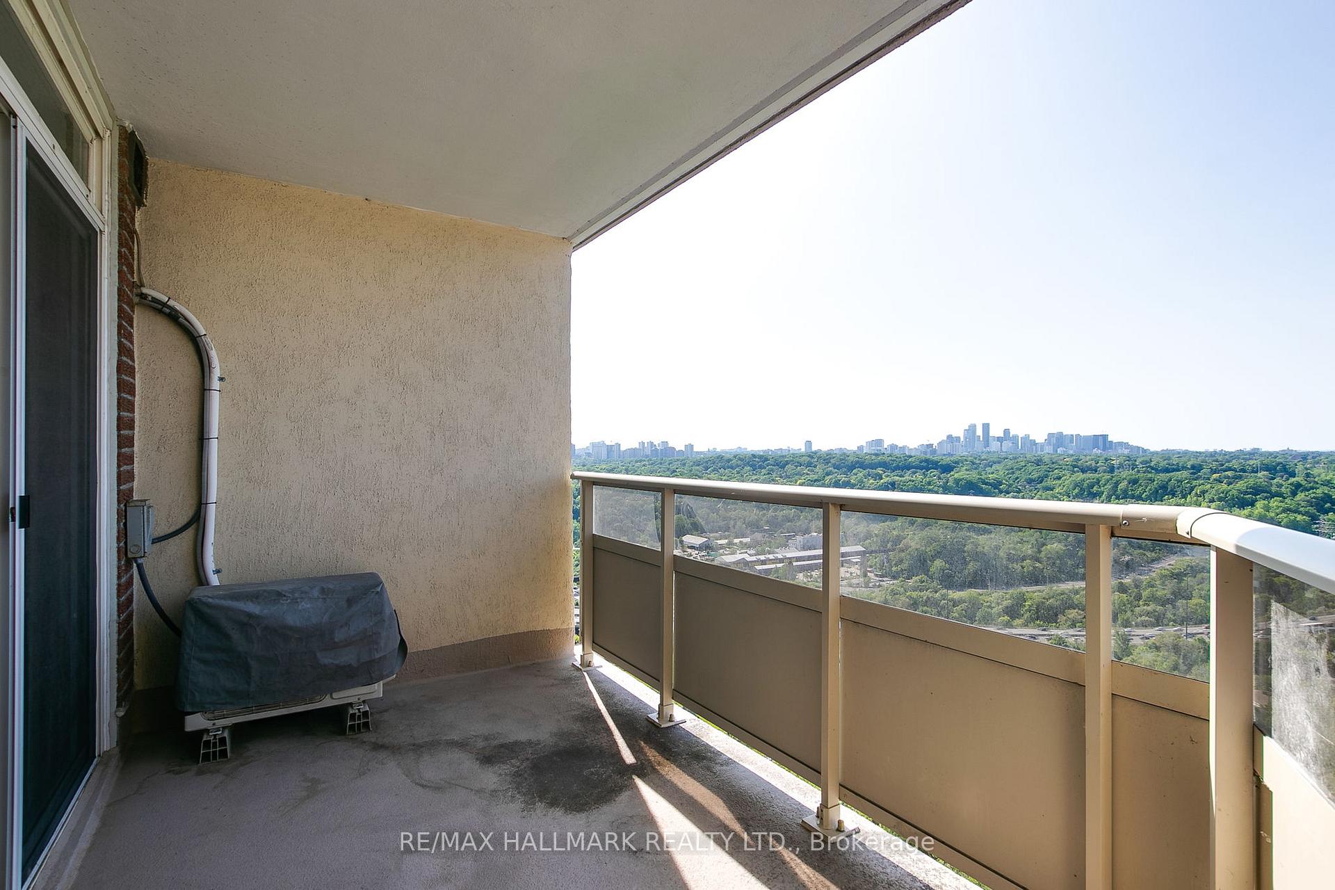 Photo 23 of Unit 2303, 980 Broadview Avenue, Toronto, Broadview North — HOMEH