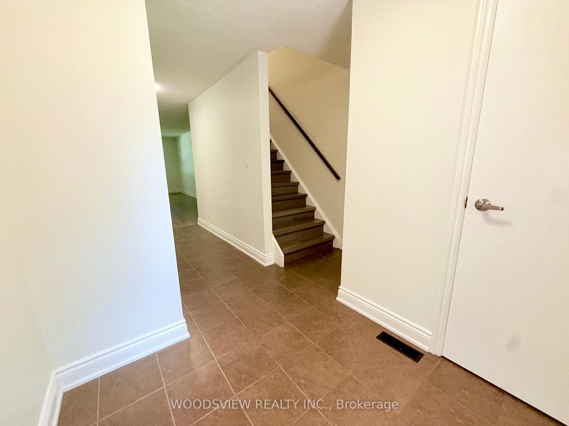 Photo 3 of Unit 2, 99 Lake Drive N, Georgina, Historic Lakeshore Communities — HOMEH
