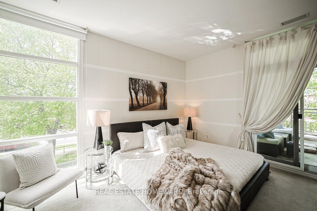 Photo 9 of Unit 209, 1 Leaside Park Drive, Toronto, Thorncliffe Park — HOMEH