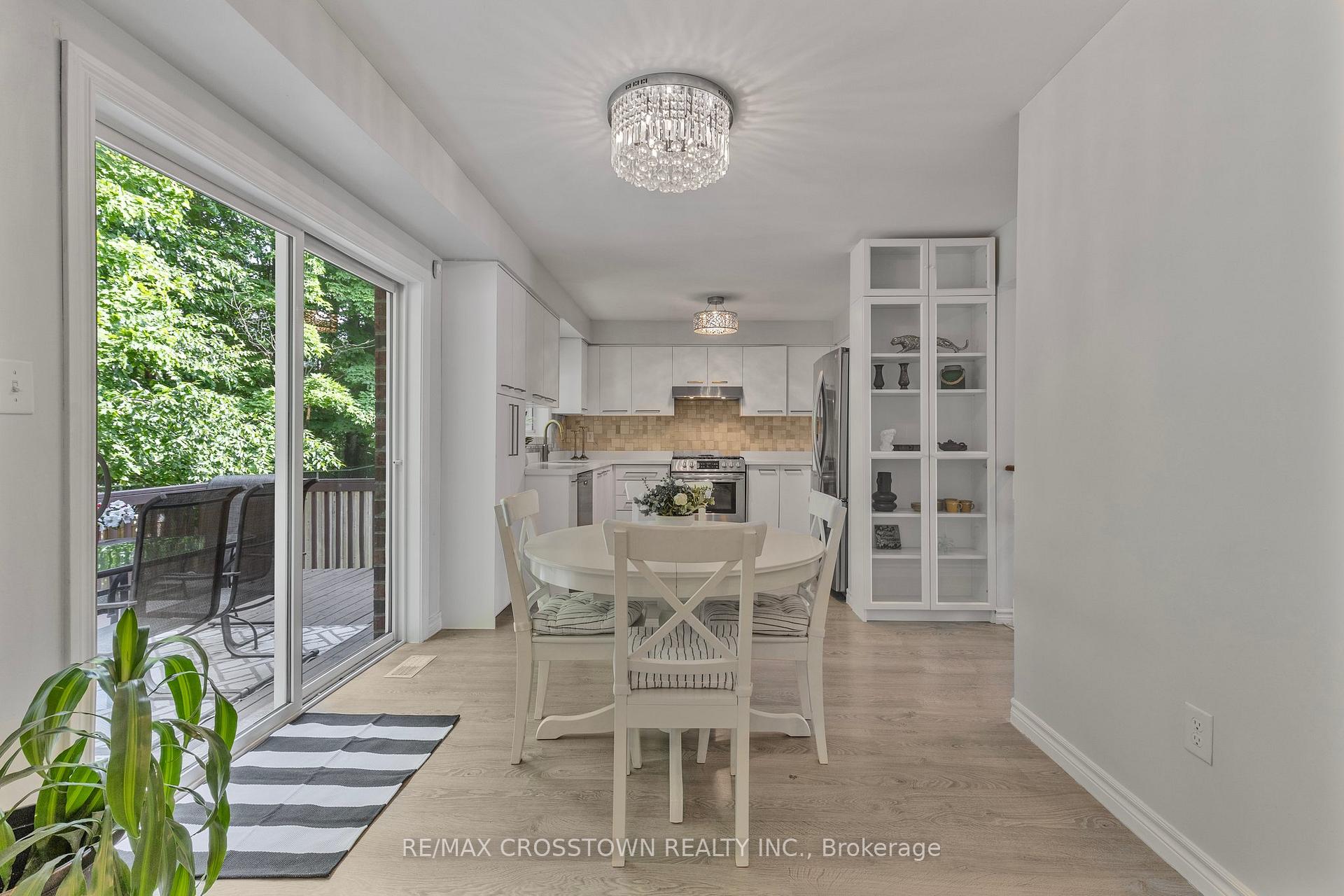 Photo 16 of 103 Diana Way, Barrie, Innis-Shore — HOMEH