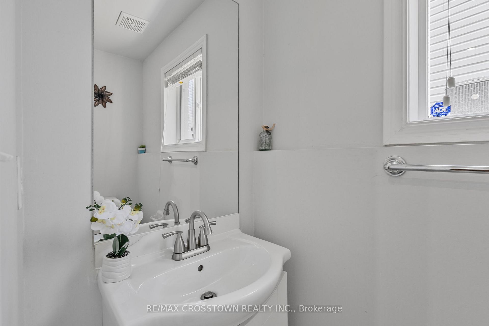 Photo 18 of 103 Diana Way, Barrie, Innis-Shore — HOMEH