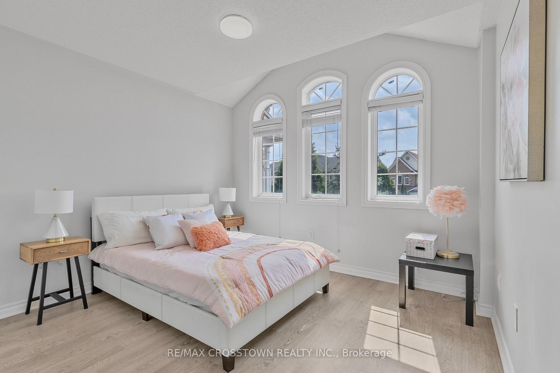 Photo 27 of 103 Diana Way, Barrie, Innis-Shore — HOMEH