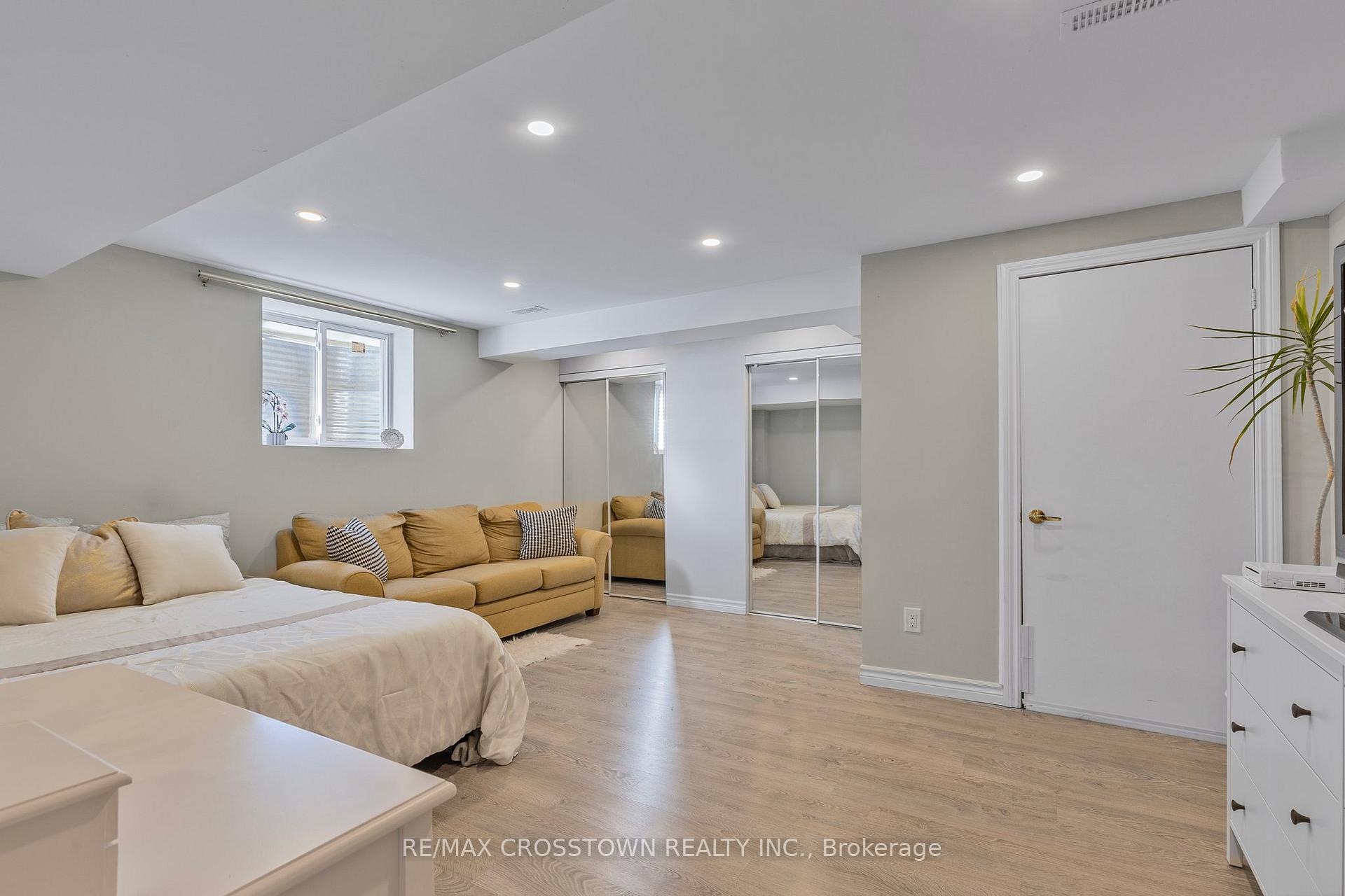 Photo 32 of 103 Diana Way, Barrie, Innis-Shore — HOMEH