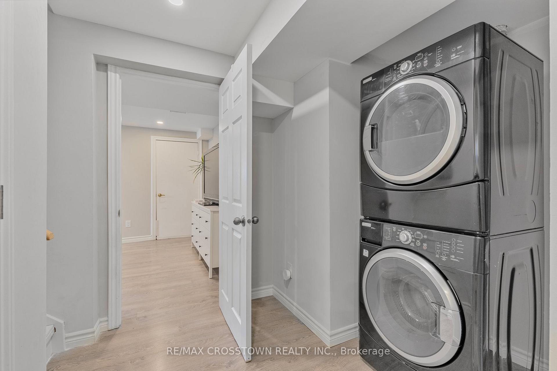 Photo 34 of 103 Diana Way, Barrie, Innis-Shore — HOMEH